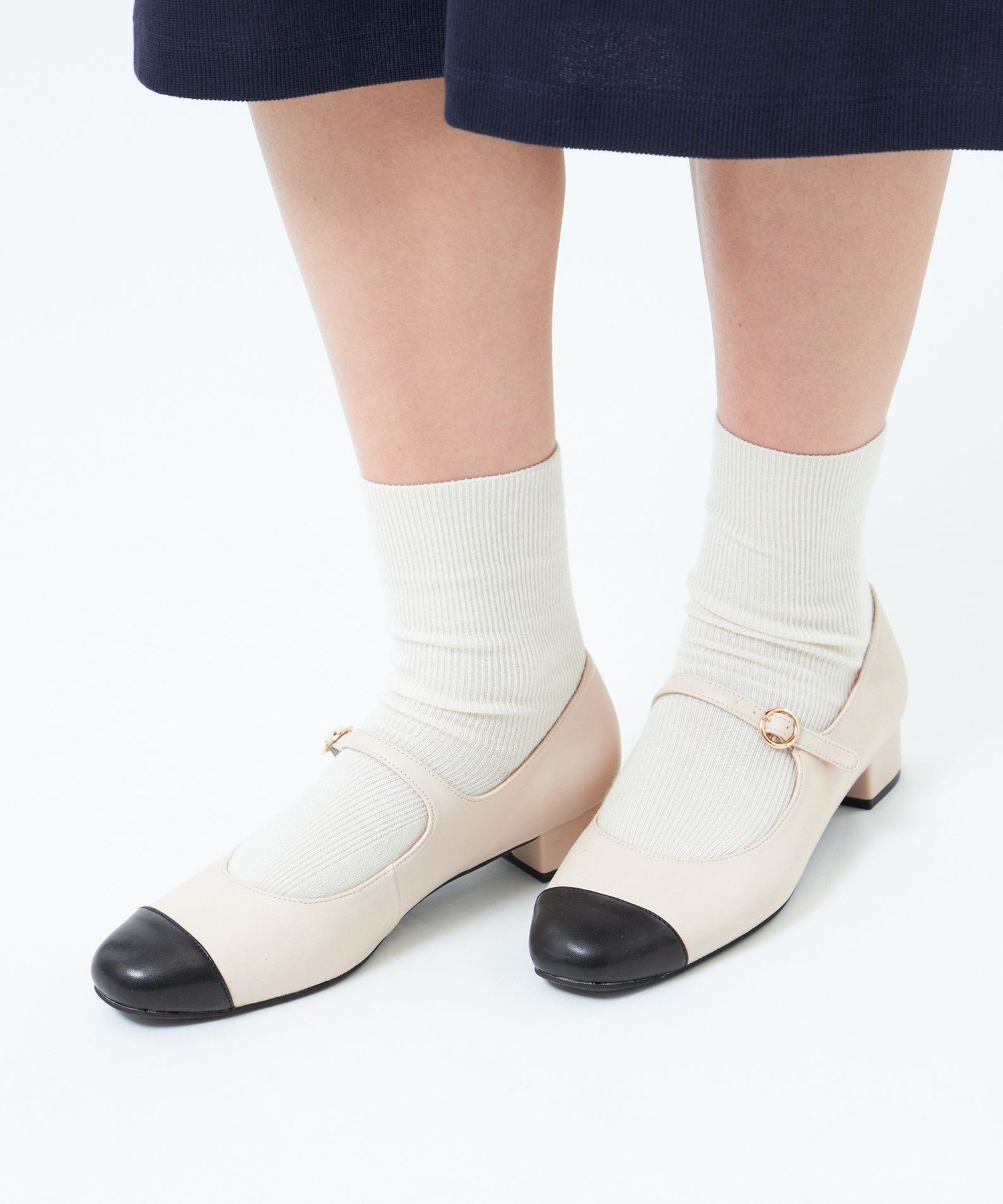 【SALE／52%OFF】MACKINTOSH PHILOSOPHY ラウンドトゥストラップパンプス マッキントッシュ フィロソフィー シューズ・靴 パンプス ブラック ホワイト【送料無料】