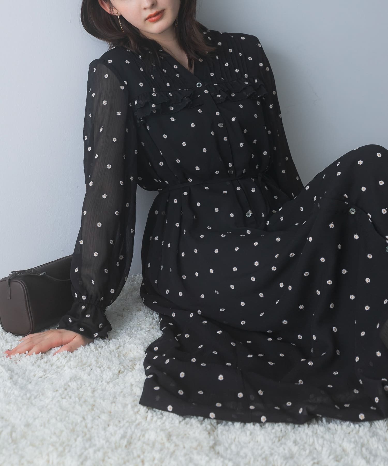 URBAN RESEARCH ROSSO 『WEB限定』フラワー刺繍ピンタックフリルワンピース アーバンリサーチロッソ ワンピース・ドレス ワンピース ブラック【送料無料】