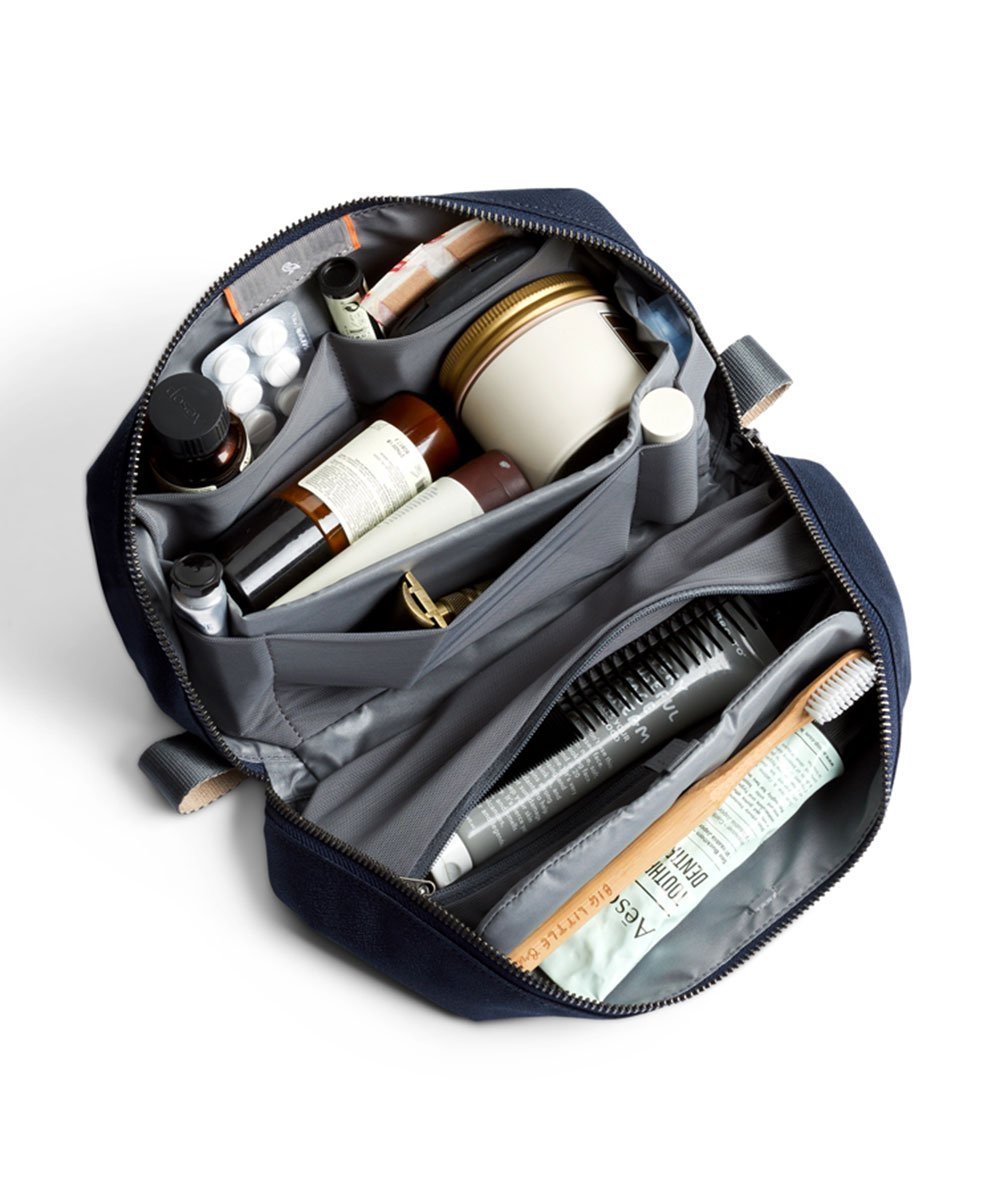 Bellroy Bellroy/ベルロイ/Toiletry Kit Plus NAV アントレスクエア 財布・ポーチ・ケース ポーチ ネイビー【送料無料】