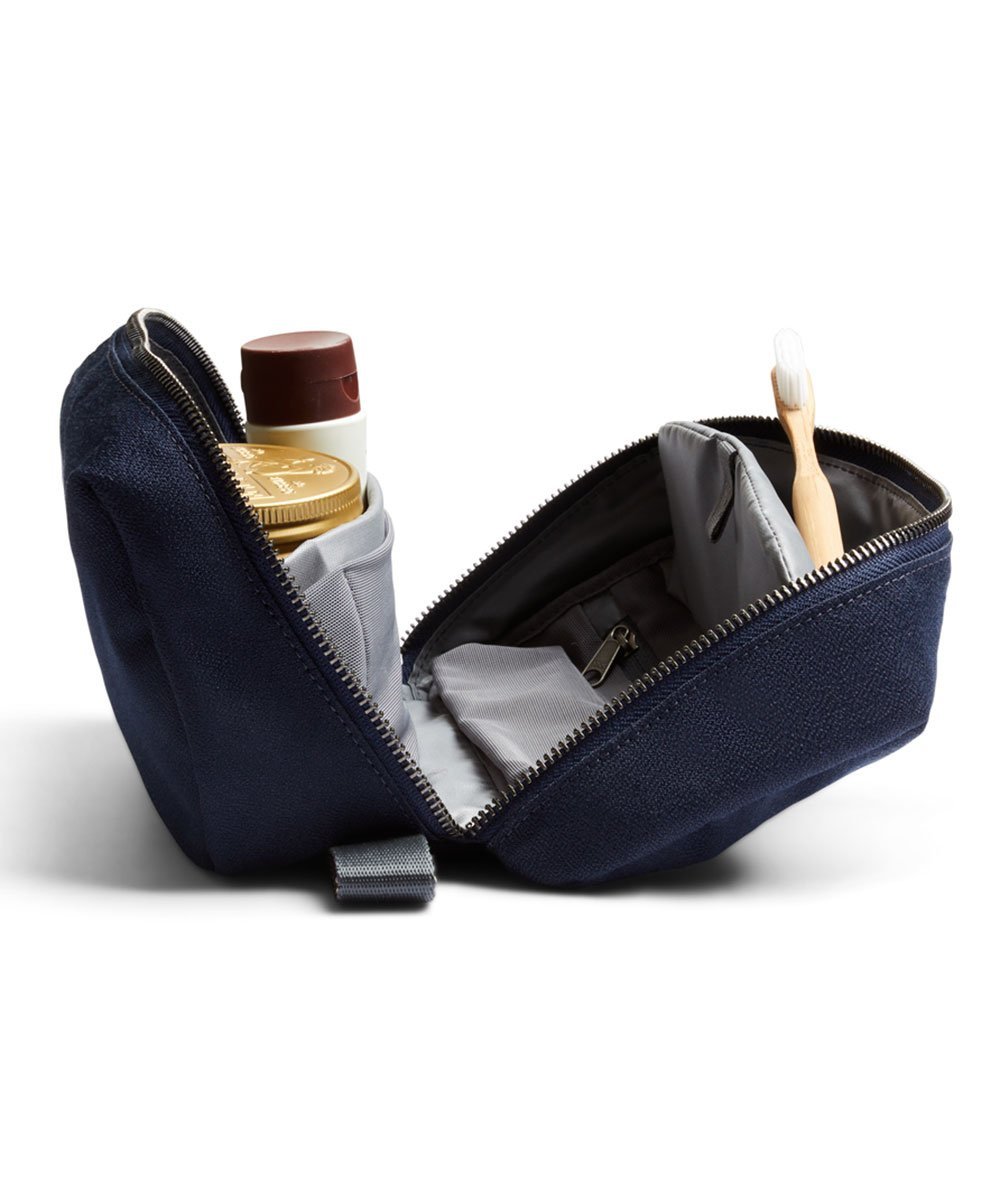 Bellroy Bellroy/ベルロイ/Toiletry Kit Plus NAV アントレスクエア 財布・ポーチ・ケース ポーチ ネイビー【送料無料】