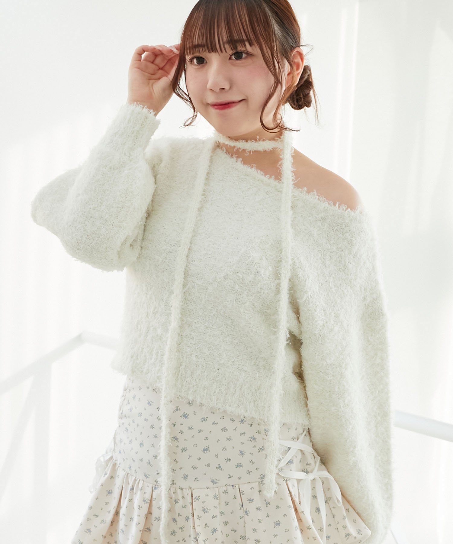 MAJESTIC LEGON チョーカー付きプードルニット マジェスティックレゴン トップス ニット ベージュ ホワイト ピンク グレー
