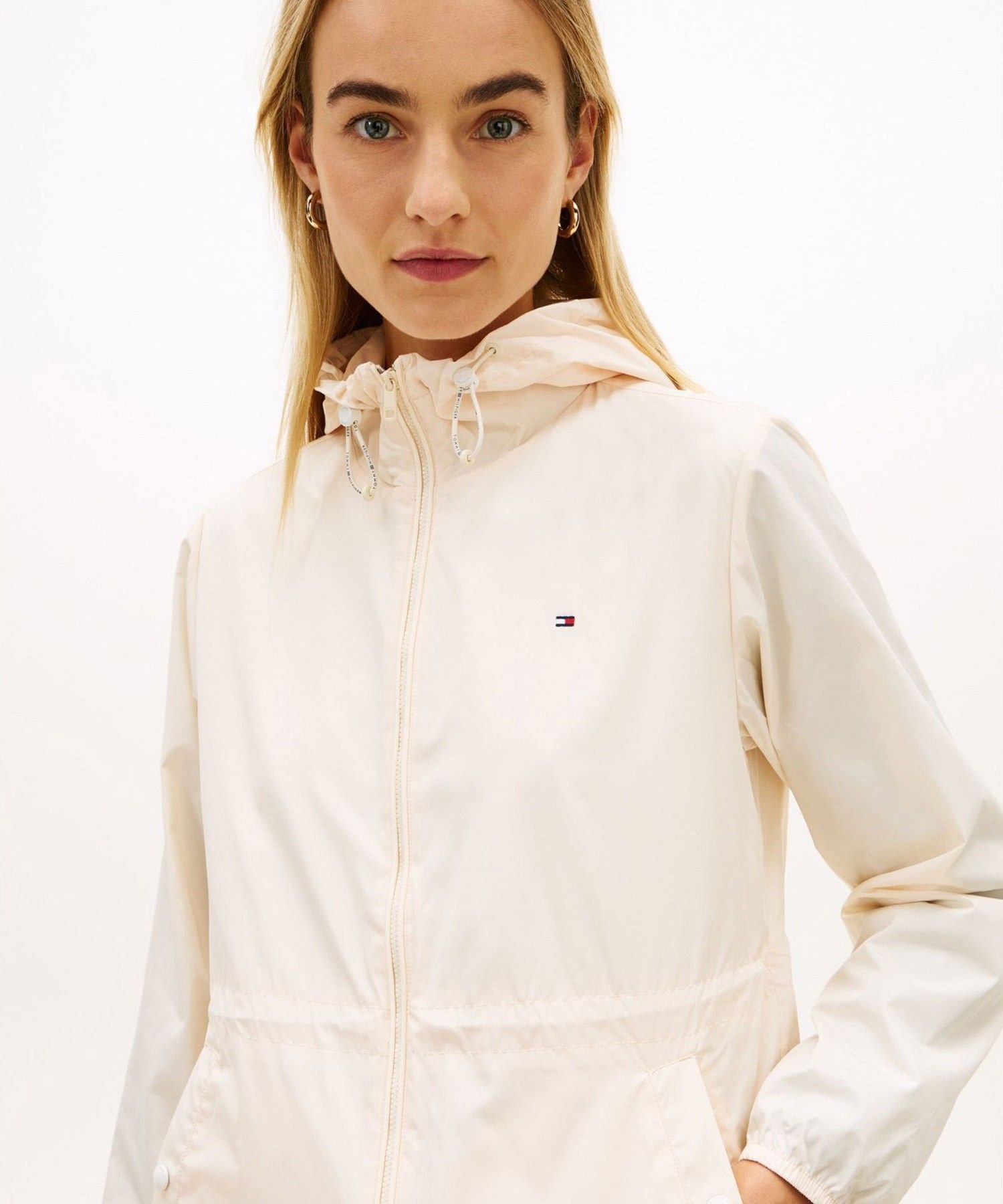 TOMMY HILFIGER トランジションウィンドブレーカー 26SS トミーヒルフィガー ジャケット・アウター ナイロンジャケット ホワイト ネイビー【送料無料】
