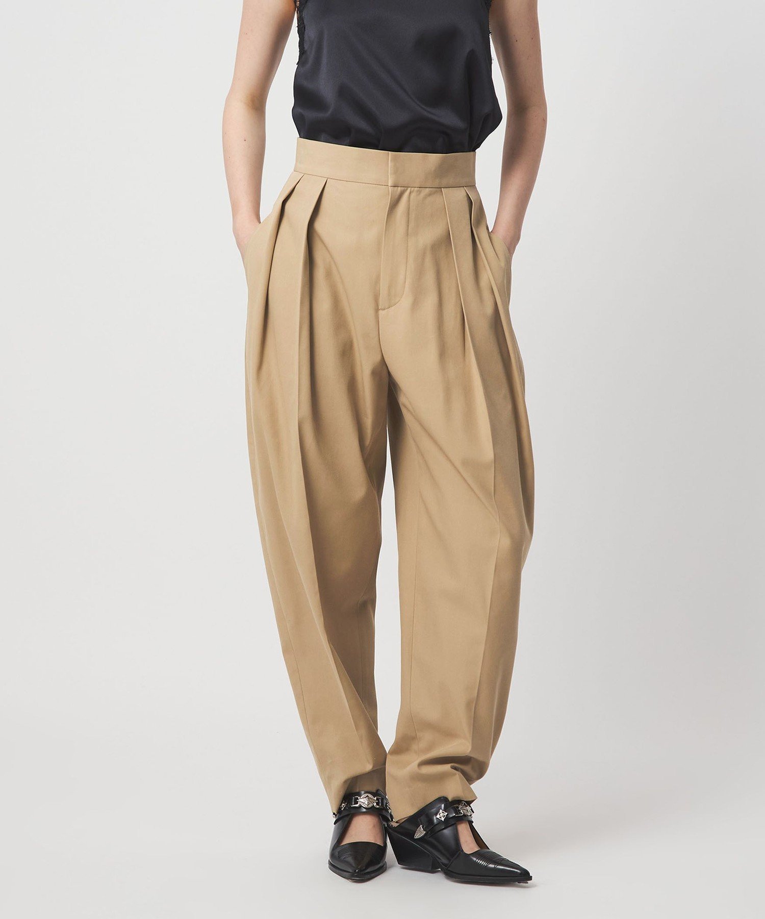 【SALE／50%OFF】ASTRAET ＜ASTRAET＞2タック カーブ ワイドパンツ ユナイテッドアローズ パンツ その他のパンツ ブラック ベージュ【送料無料】