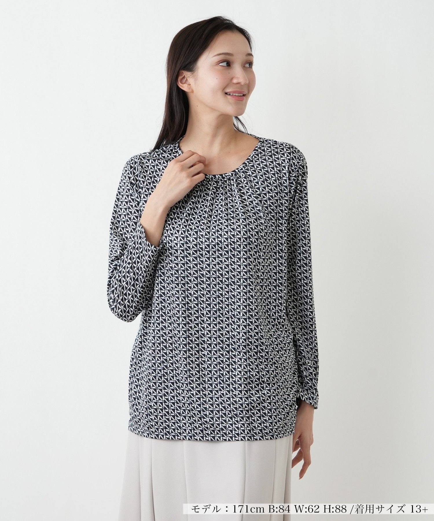 Leilian PLUS HOUSE ギャザーネックプルオーバー【ROCHAS Premiere】 レリアン プラスハウス トップス カットソー・Tシャツ ブルー ネイビー