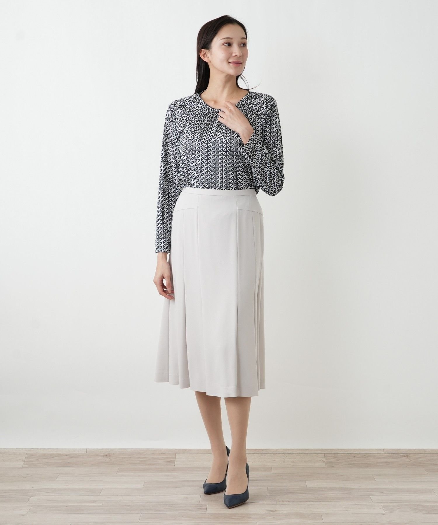 Leilian PLUS HOUSE ギャザーネックプルオーバー【ROCHAS Premiere】 レリアン プラスハウス トップス カットソー・Tシャツ ブルー ネイビー