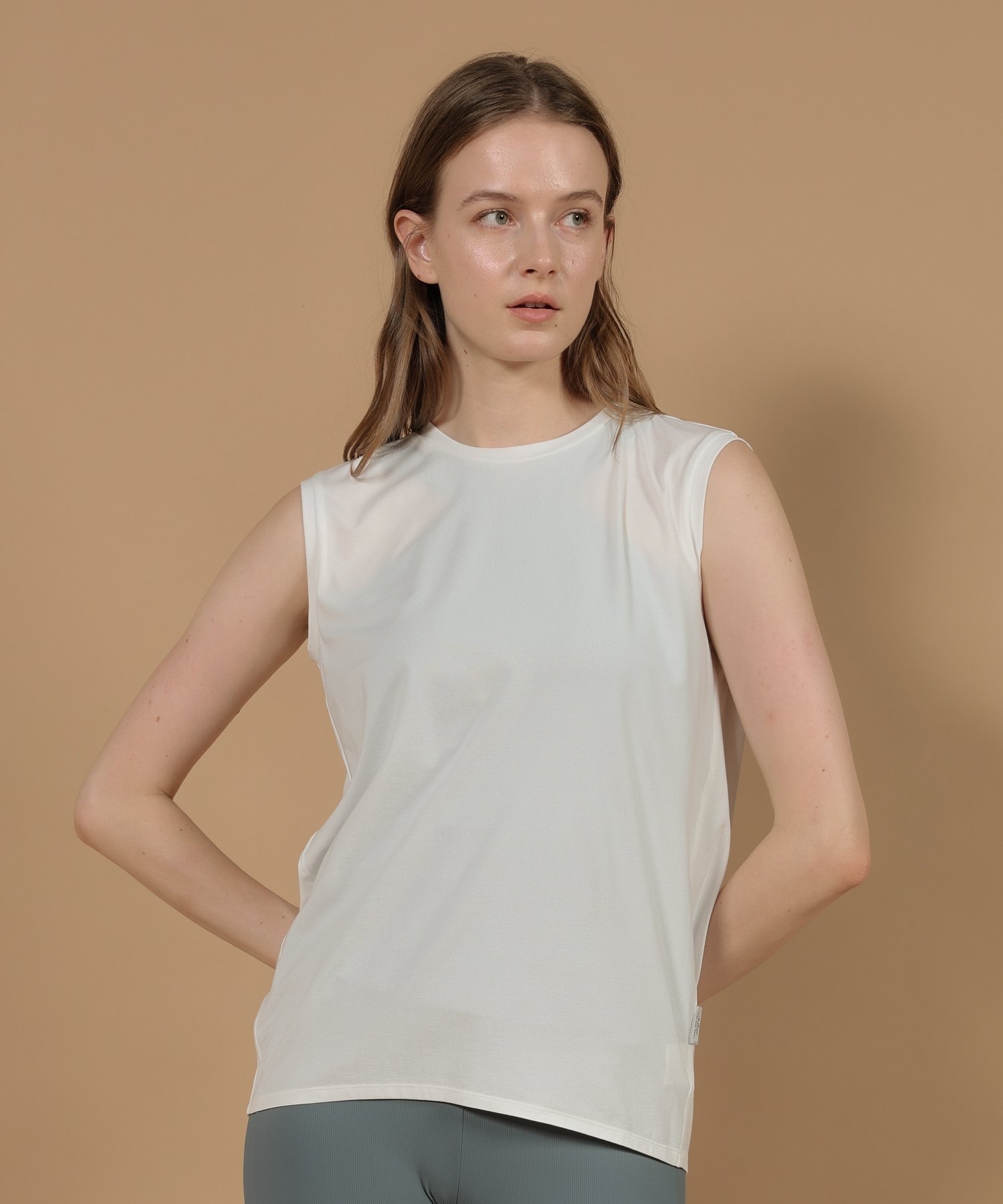 Julier ライトプライムノースリーブプルオーバー ジュリエ トップス ノースリーブ・タンクトップ ブラック ブルー ホワイト【送料無料】