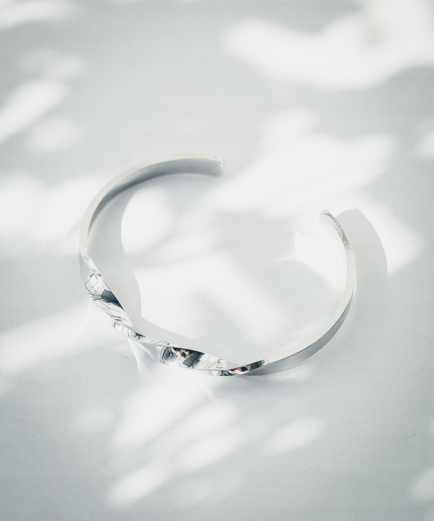 F.S.B/(U)【CALM】BRASS Twist bangle エフエスビー アクセサリー・腕時計 ブレスレット・バングル ブラック ゴールド シルバー