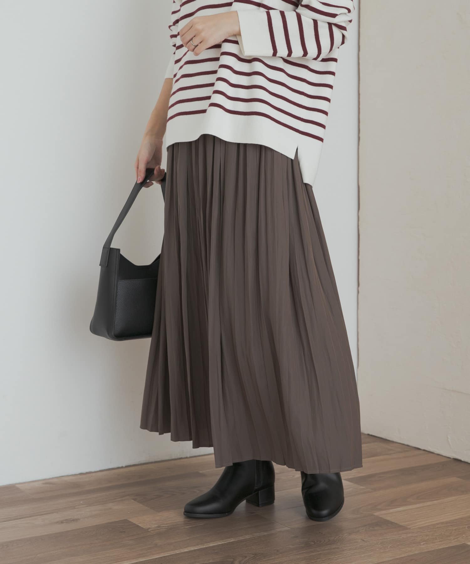 【SALE／30%OFF】URBAN RESEARCH DOORS ランダムプリーツスカート アーバンリサーチドアーズ スカート その他のスカート ブラック【送料無料】のサムネイル