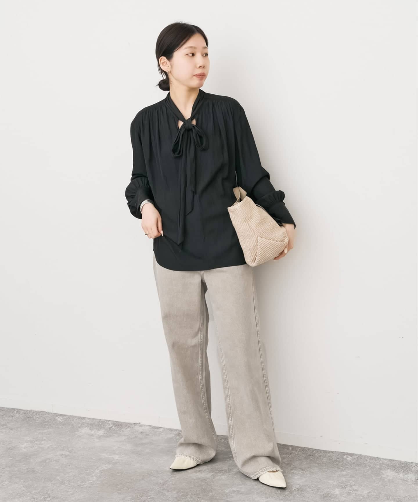 Spick & Span ボウタイブラウス スピックアンドスパン トップス シャツ・ブラウス ブラック ホワイト