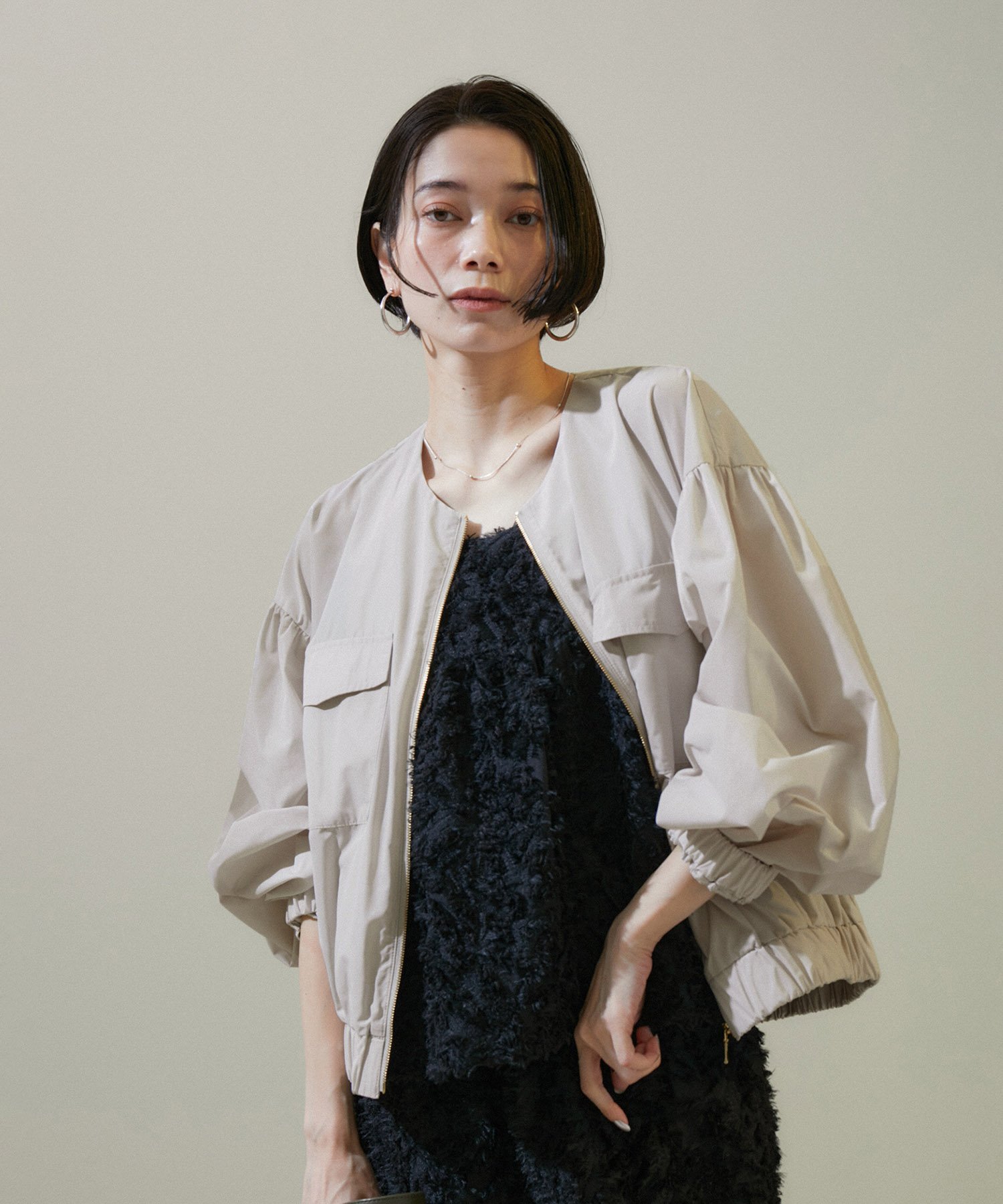 SALON adam et rope' 【WEB限定】ミリタリーノーカラーショートブルゾン/24SS サロン アダム エ ロペ ジャケット・アウター ブルゾン・ジャンパー ブラック ベージュ カーキグリーン【送料無料】