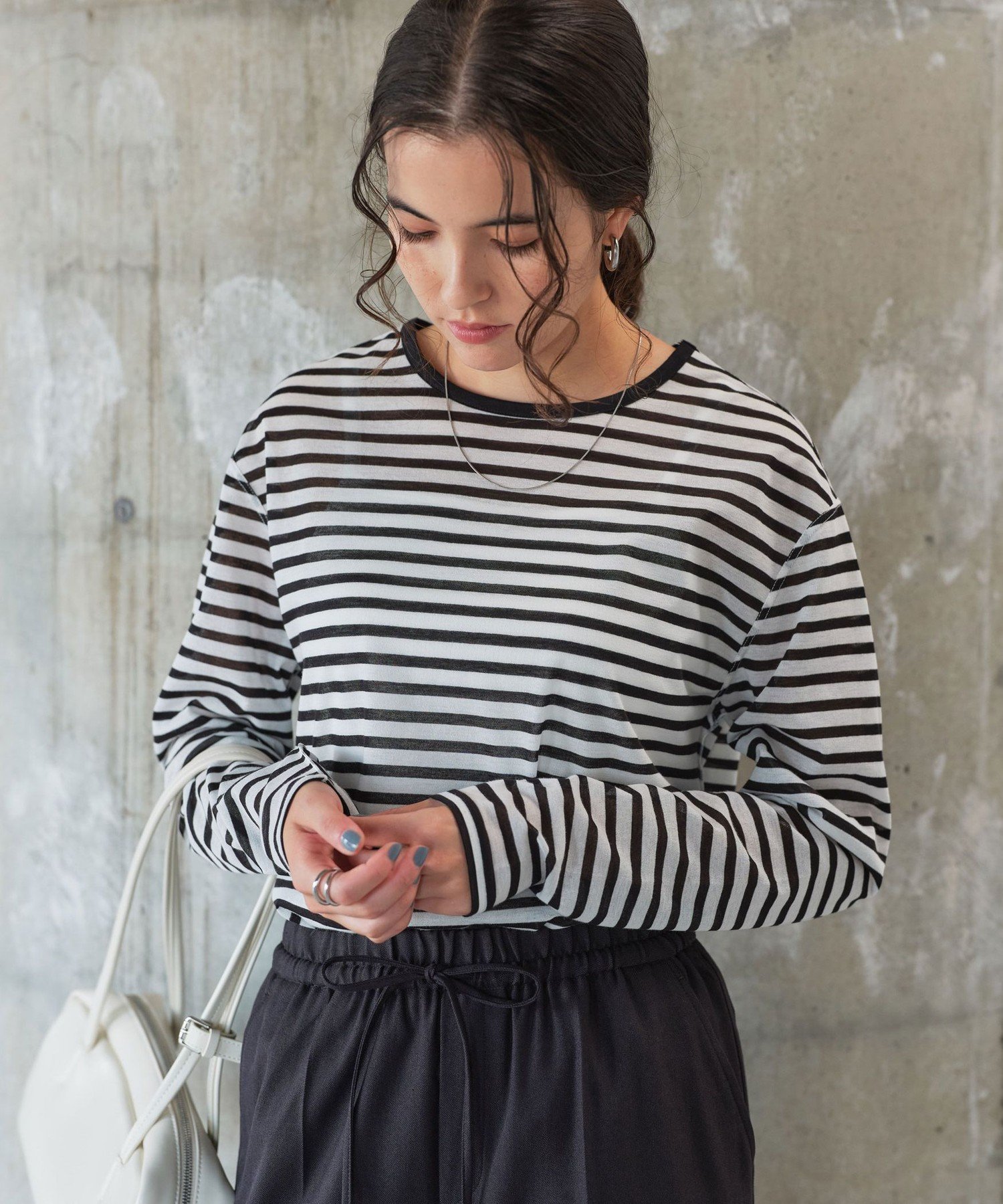 UNITED ARROWS green label relaxing シアー ロングスリーブ Tシャツ ユナイテッドアローズ グリーンレーベルリラクシング トップス カットソー・Tシャツ ブルー ピンク ブラック ホワイト【送料無料】のサムネイル