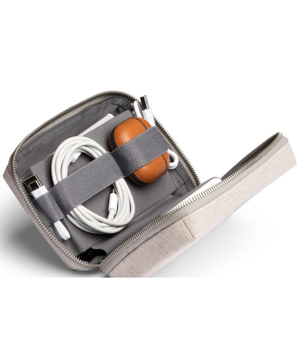 Bellroy Bellroy/ベルロイ/Tech Kit Compact SAB アントレスクエア 財布・ポーチ・ケース ポーチ【送料無料】