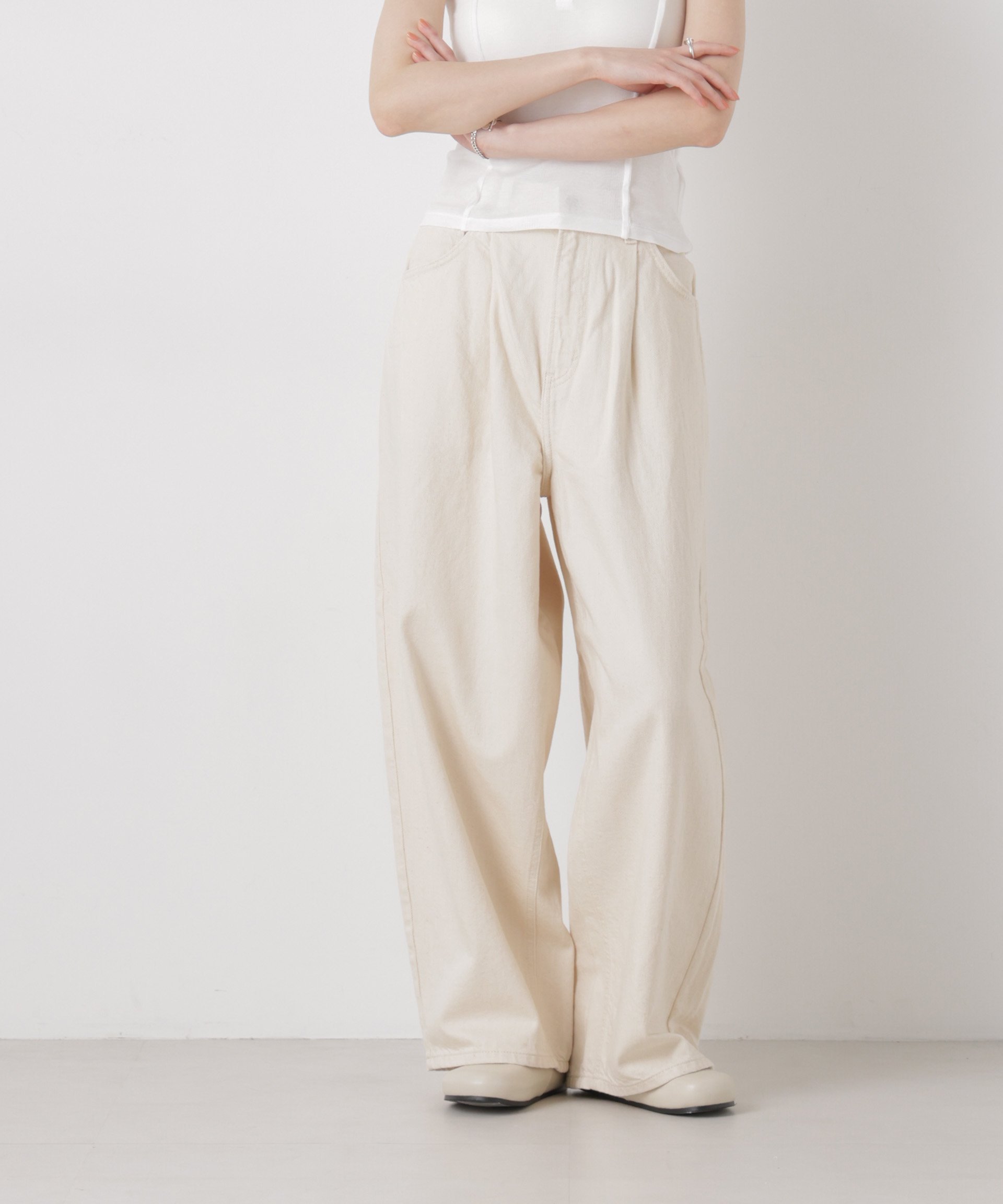 NANO universe Lee/TUCK RIDERS PANTS ナノユニバース パンツ その他のパンツ ホワイト