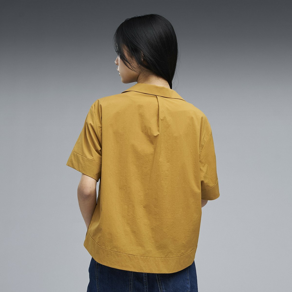 ウィメンズ ESS エレベーテッド ウーブン 半袖 シャツ SUMMER SHEER SS SHIRT プーマ トップス カットソー・Tシャツ ゴールド