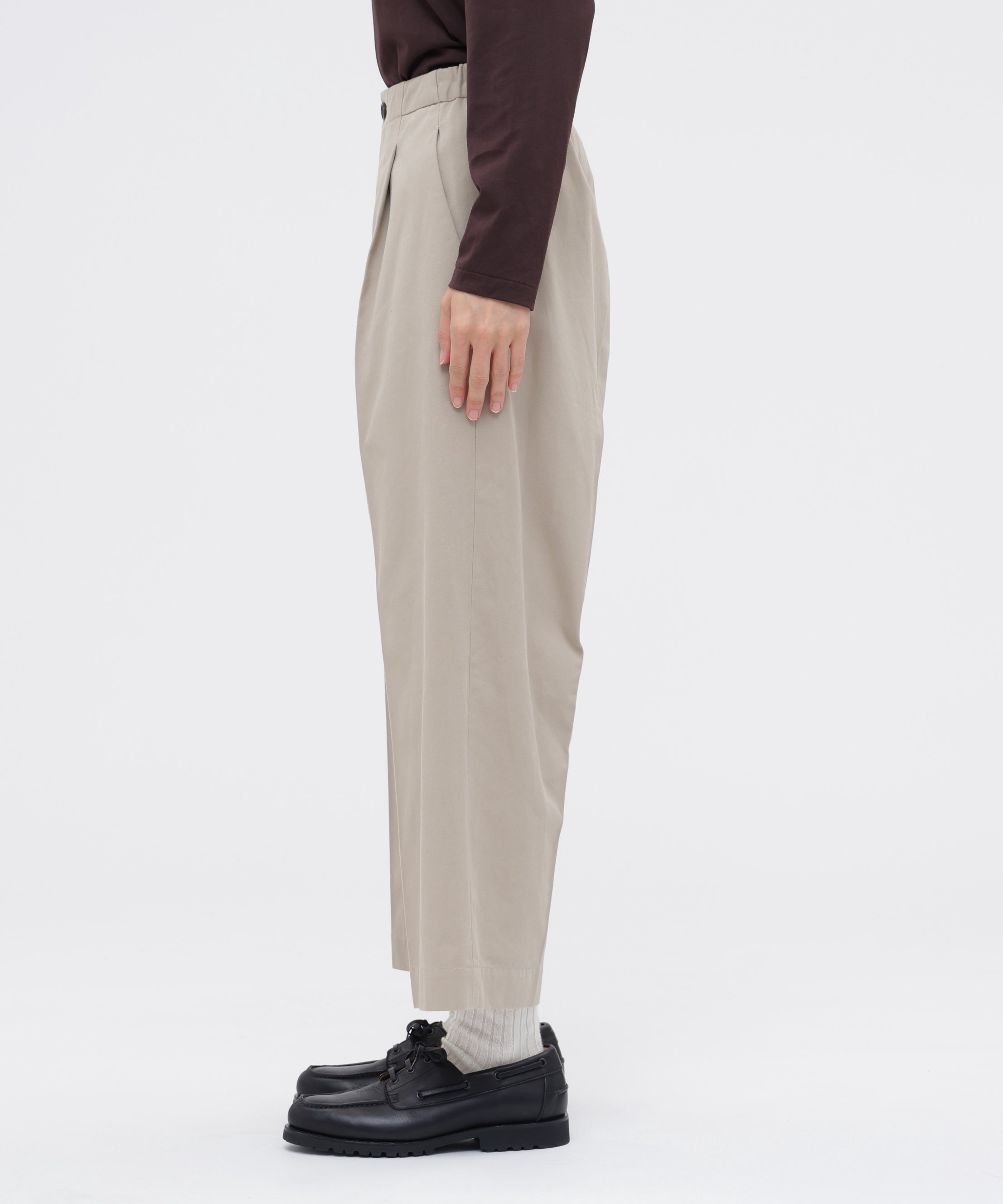 MARGARET HOWELL COTTON TWILL TROUSERS マーガレット・ハウエル パンツ その他のパンツ ブラック