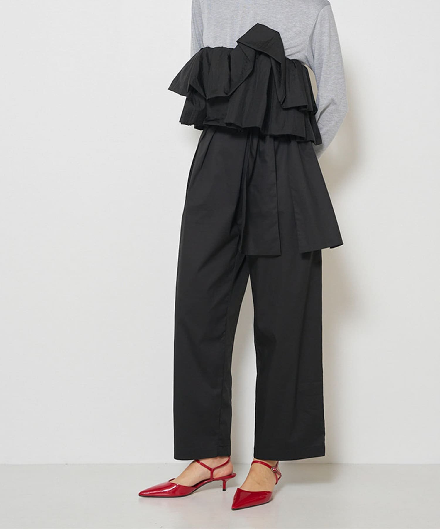 ROSSO Mewl BIGリボンバレルパンツ アーバンリサーチロッソ パンツ その他のパンツ ブラック ブルー