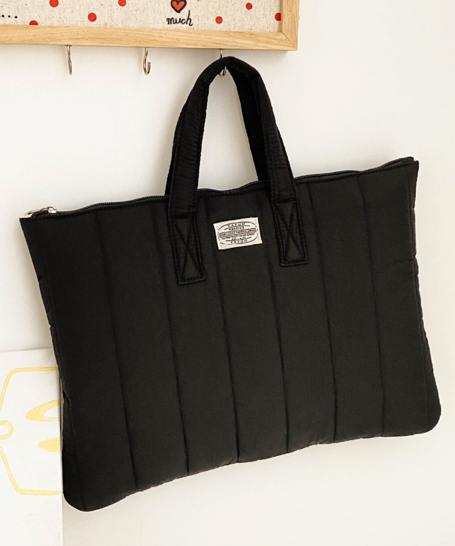 FReePLACe/(W)ハンドル付き13インチPCケース ミニョントレフル ルームヨンマルサンセレクティッド 財布・ポーチ・ケース その他の財布・ポーチ・ケース ホワイト ブラック