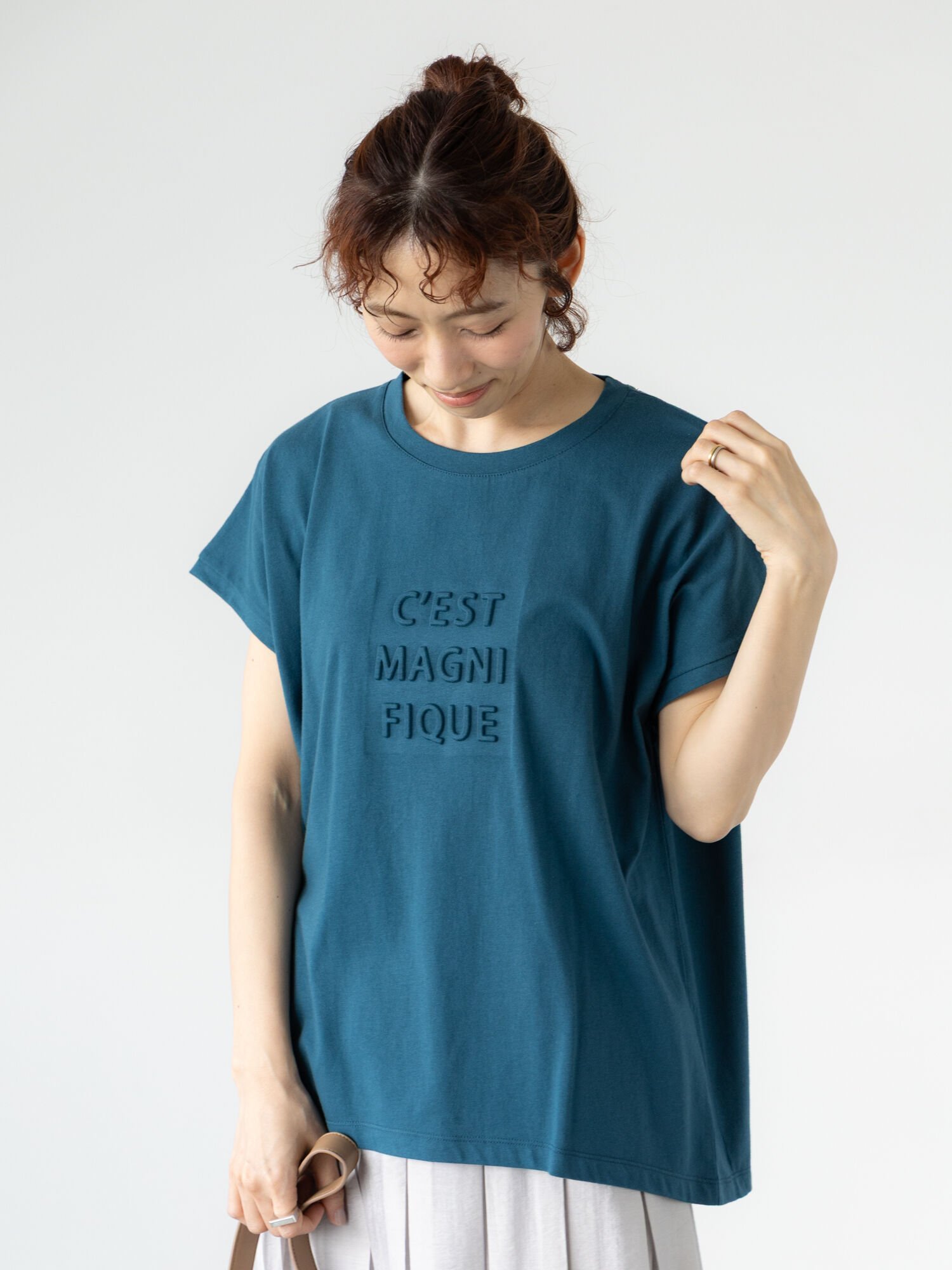 追跡便【 】コットン エンボスロゴ 半袖 Tシャツ 楽天市場】エンボスロゴtシャツの通販