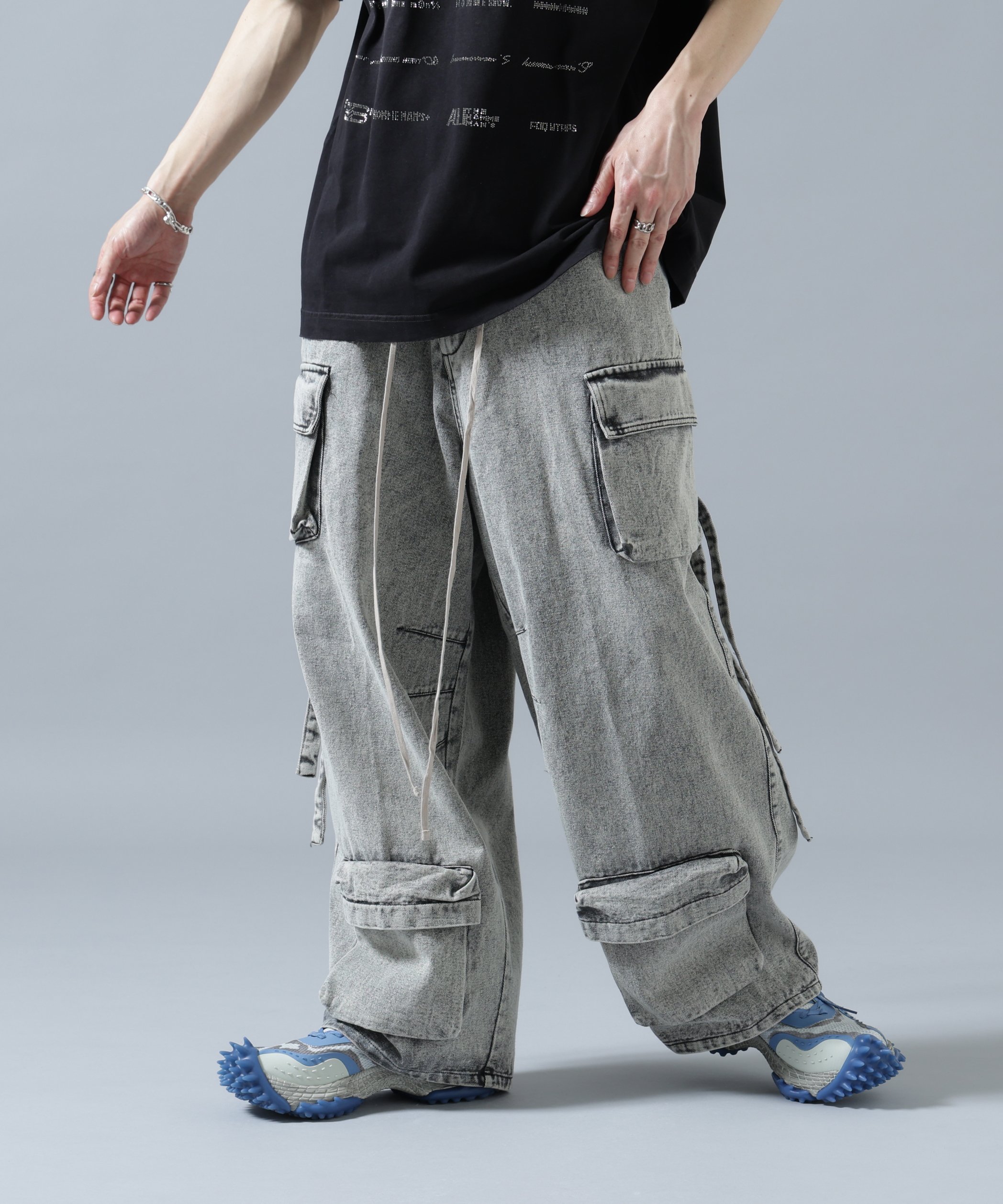 LHP DankeSchon/ダンケシェーン/MULTI POCKET DENIM CARGO PANTS エルエイチピー パンツ その他のパンツ グレー ブラック ホワイト