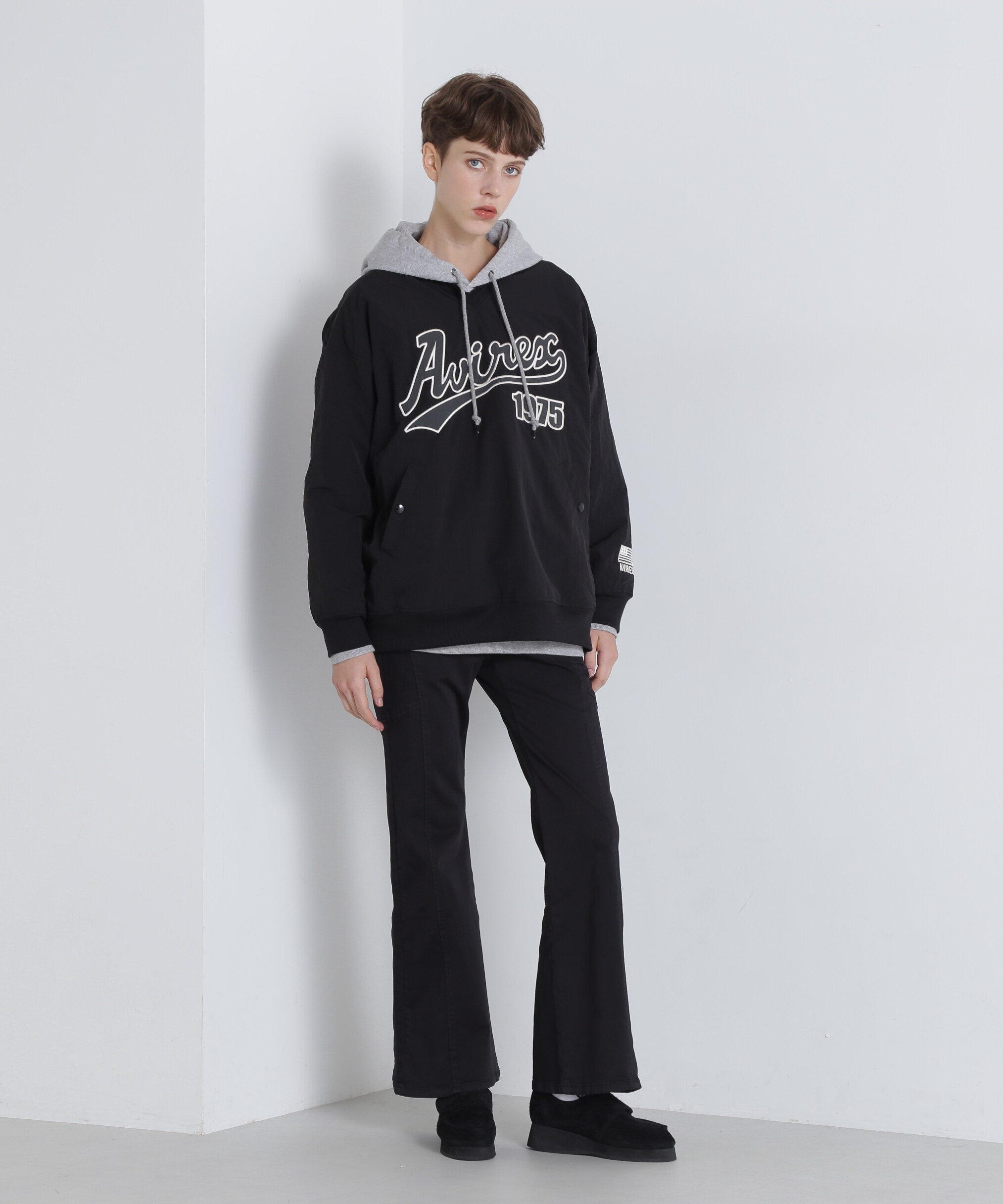 SATIN FLARE STRECH PANTS/サテンフレアストレッチパンツ アヴィレックス パンツ その他のパンツ グリーン ブラック