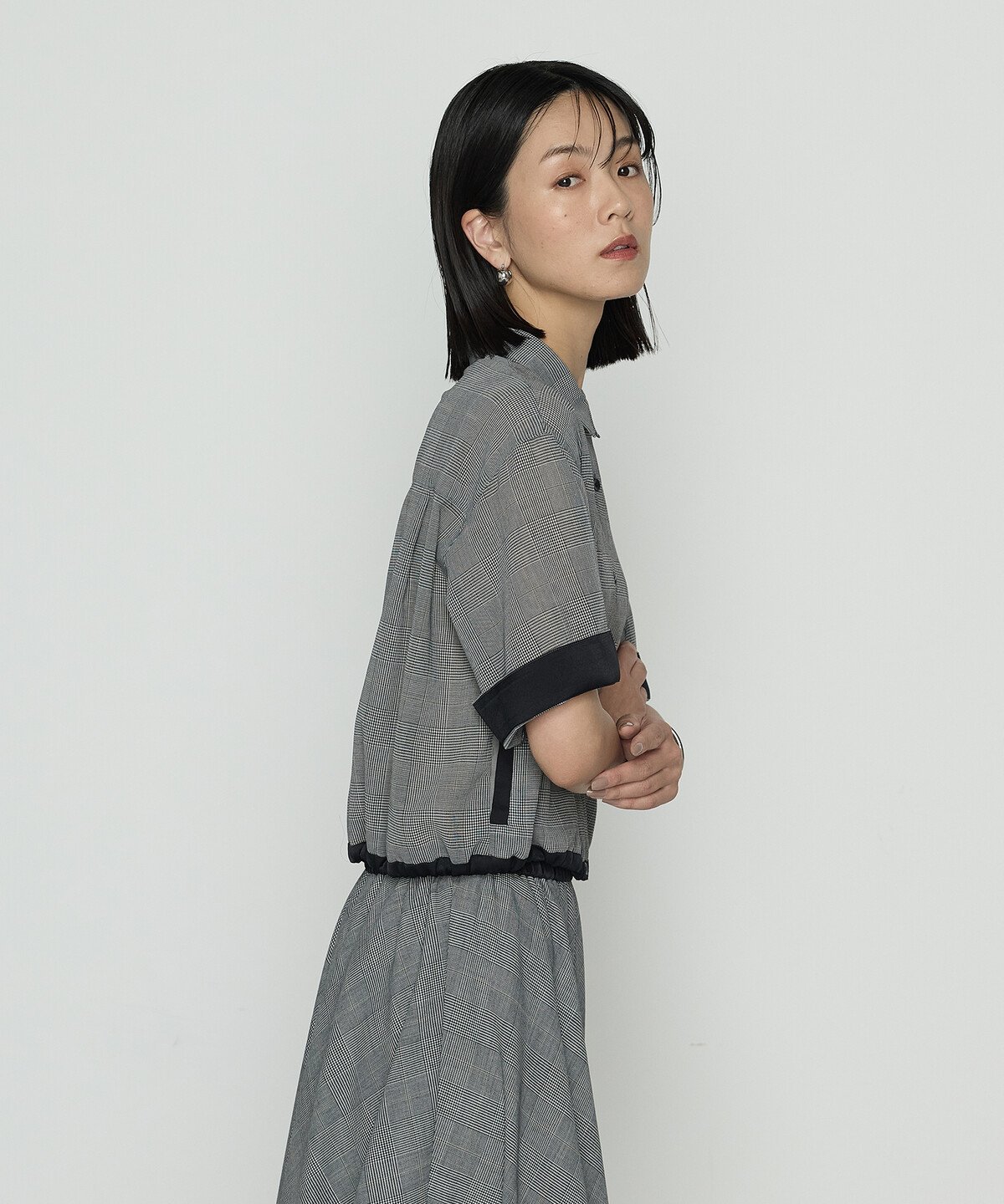 K.T KIYOKO TAKASE シアーグレンチェック ブラウジングヘムシャツ コムサ トップス シャツ・ブラウス ブラック