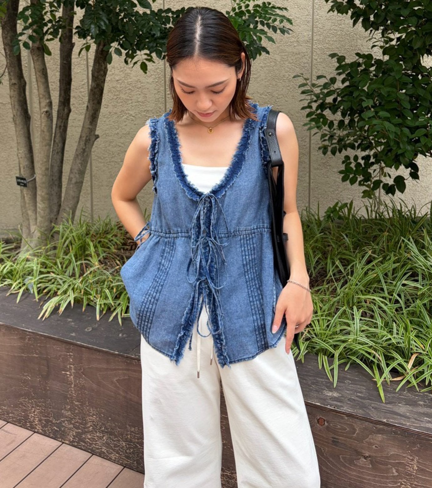 LE CIEL BLEU ウォッシュドデニムフリルブラウス / Washed Denim Frill Blouse ルシェルブルー トップス その他のトップス ブルー