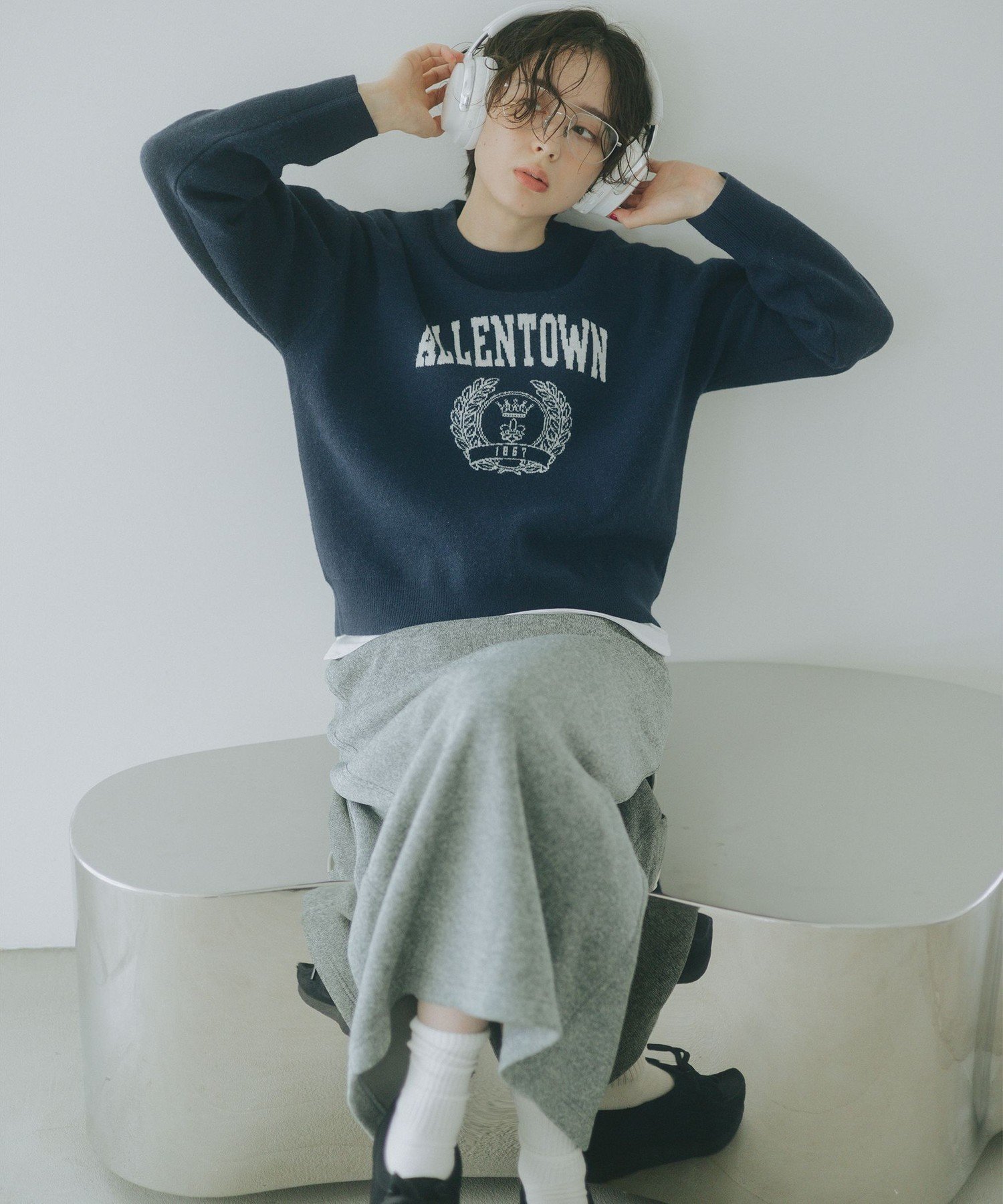 B:MING by BEAMS ロゴ ジャカード ニット 25AW ロングシーズン 秋冬 ビーミング ライフストア バイ ビームス トップス ニット ネイビー ホワイト【送料無料】