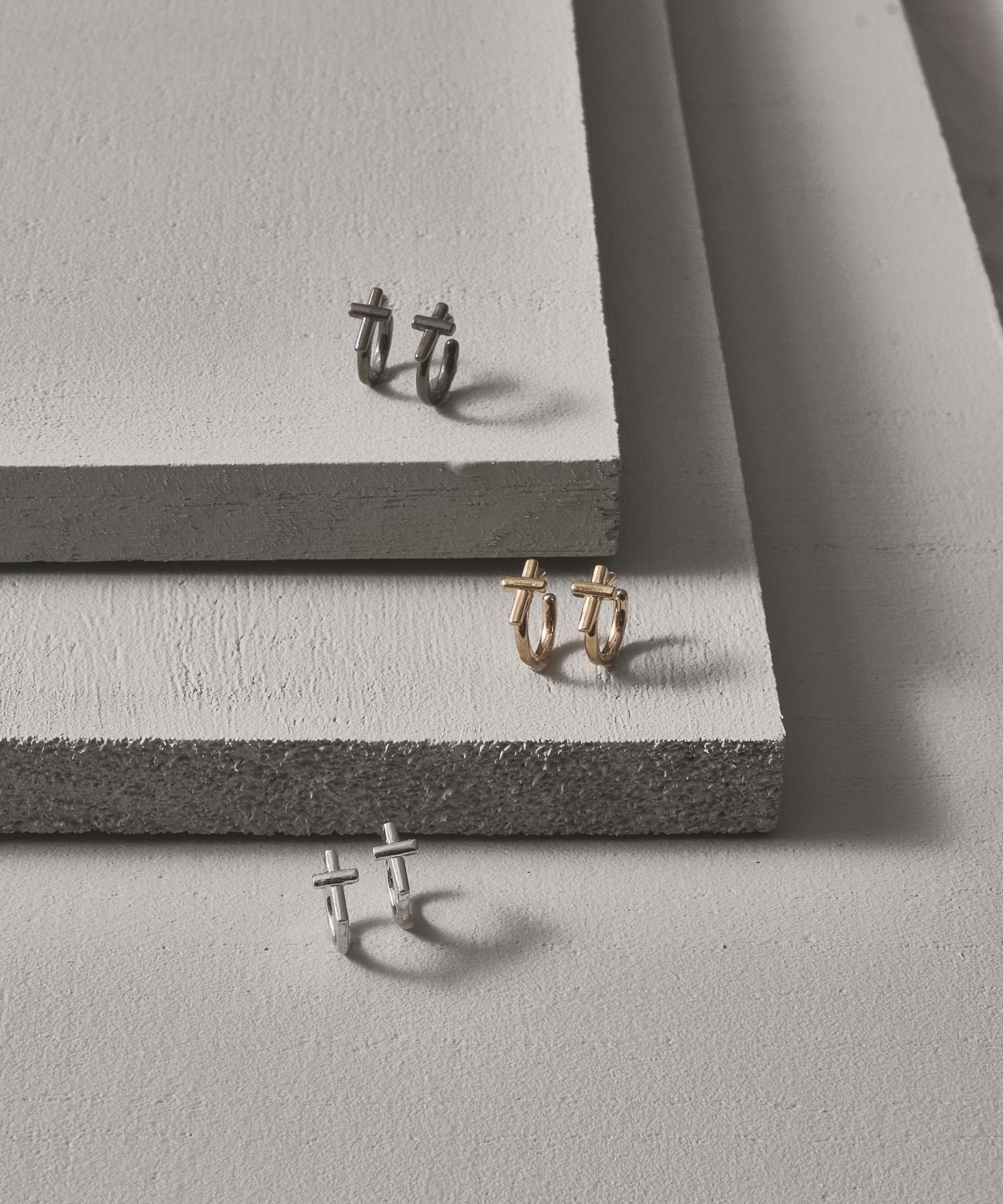 and cloud Cross Earring アンドクラウド アクセサリー・腕時計 イヤリング・イヤーカフ イエロー シルバー ブラック【送料無料】