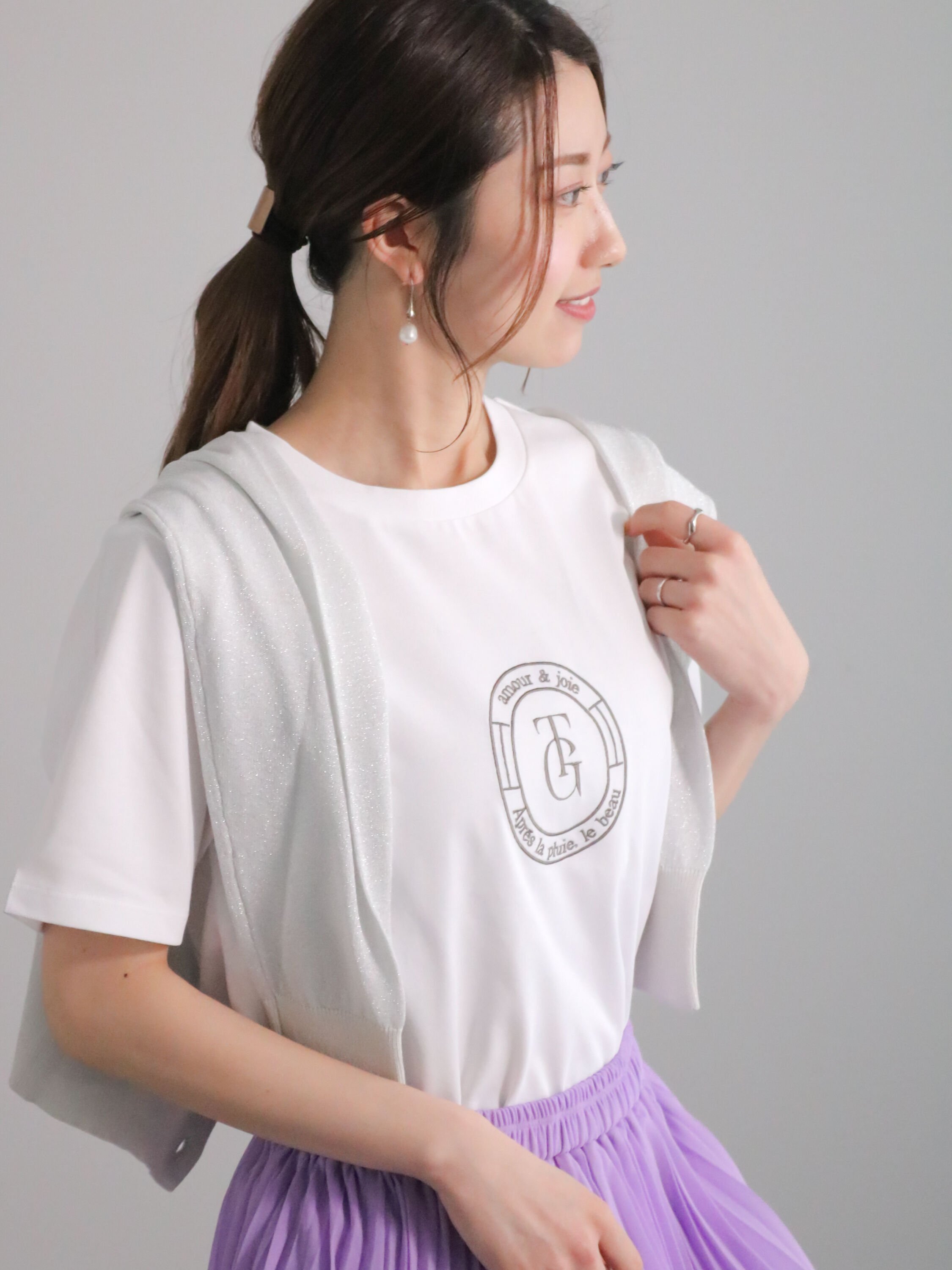 【SALE／30%OFF】Te chichi スタンプ刺繍スタンダードTシャツ テチチ トップス カットソー・Tシャツ ホワイト ベージュ グレーのサムネイル