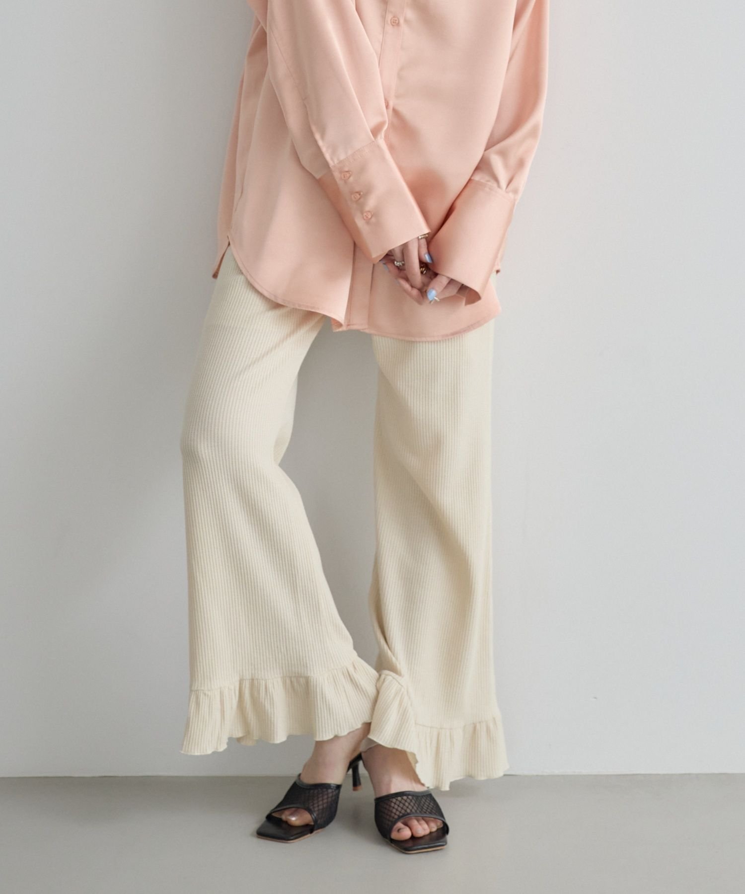 【SALE／40%OFF】kivi 裾フレアワッフルパンツ レトロガール パンツ その他のパンツ ブラック ベージュ
