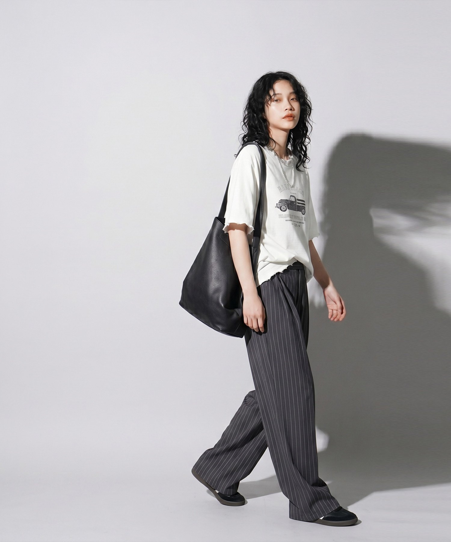 [antiqua] ヴィンテージプリント Tシャツ OWT-6092 アンティカ トップス カットソー・Tシャツ ホワイト グレー