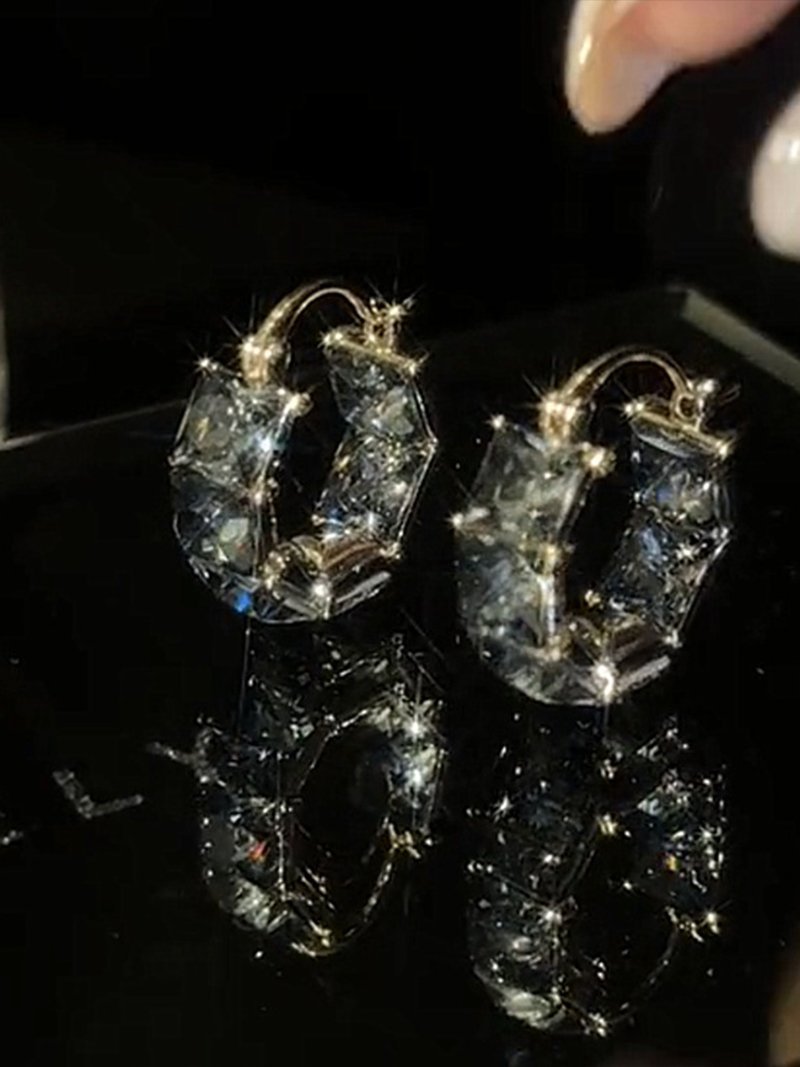 ビジュースナップピアス スレンダー アクセサリー・腕時計 ピアス ブラック レッド