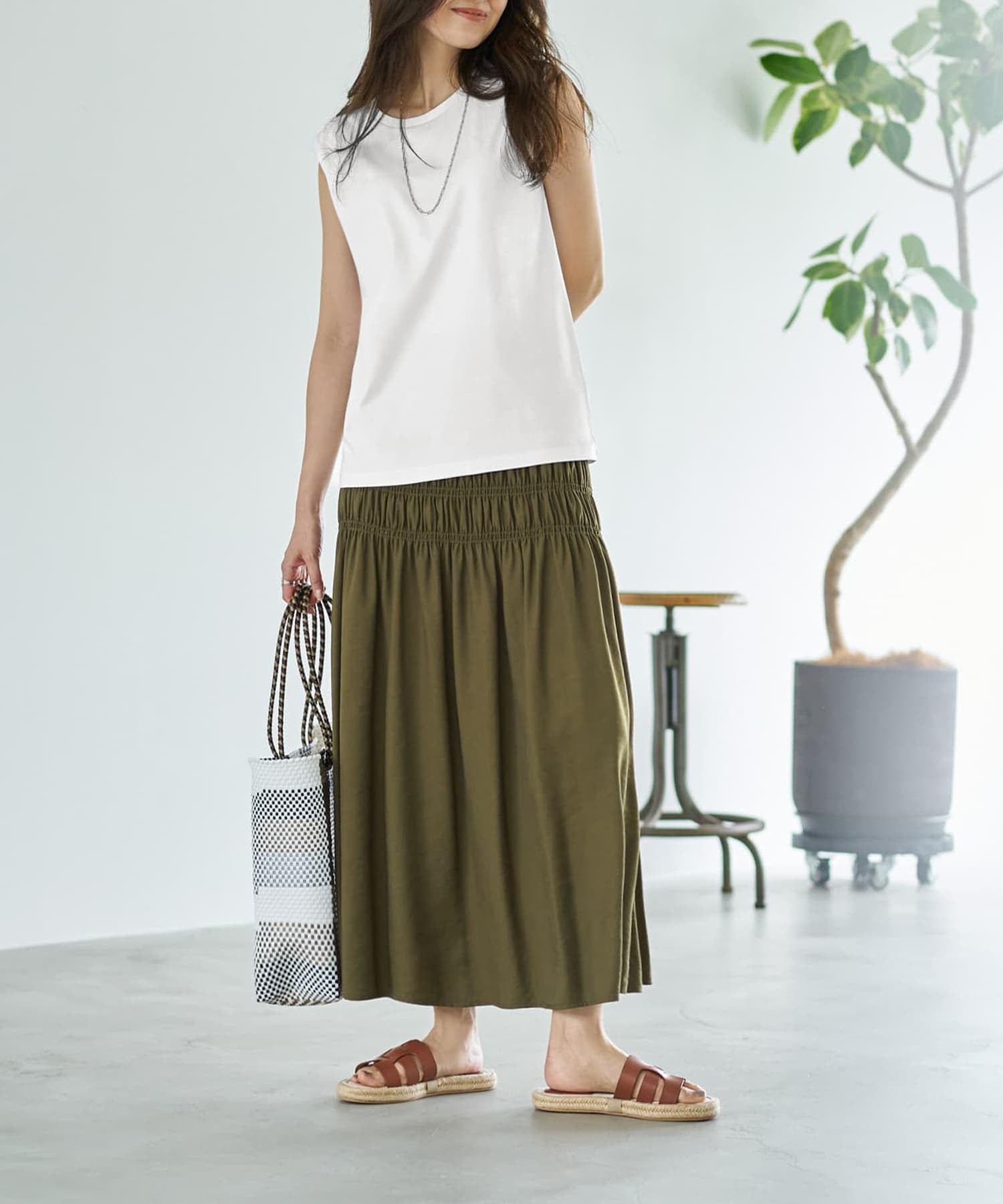 STYLE DELI 【ものづくりJAPAN】ディオラマBASICノースリーブトップス スタイルデリ トップス カットソー・Tシャツ ホワイト ブラック