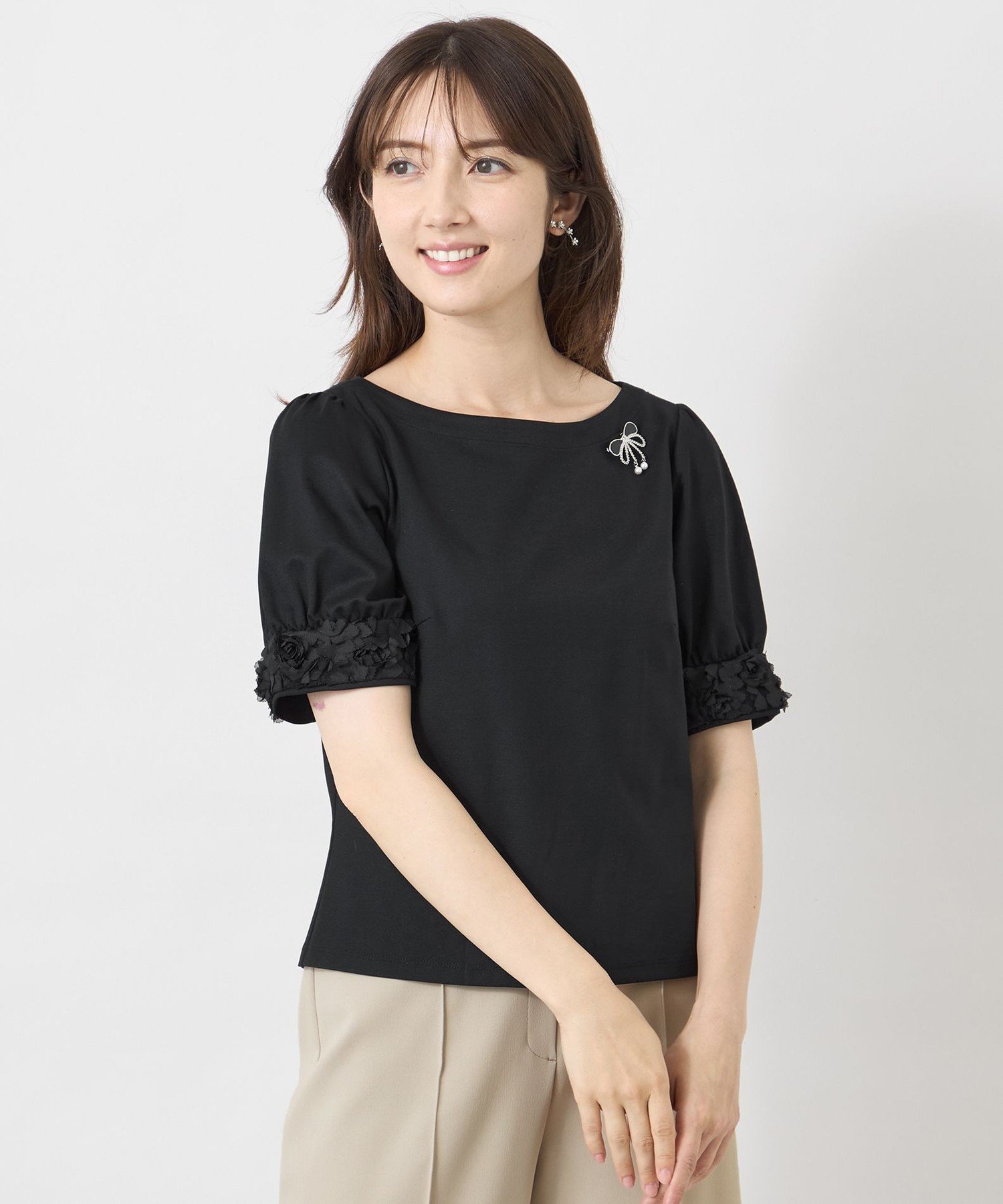 TO BE CHIC フラワーチュール ドッキングカットソー トゥー ビー シック トップス カットソー・Tシャツ ブラック ホワイト