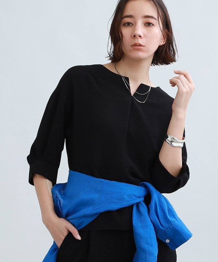 INDIVI 【こなれSETUP/洗える】キーネックブラウス インディヴィ トップス シャツ・ブラウス ブラック グレー グリーン ベージュ【送料無料】のサムネイル