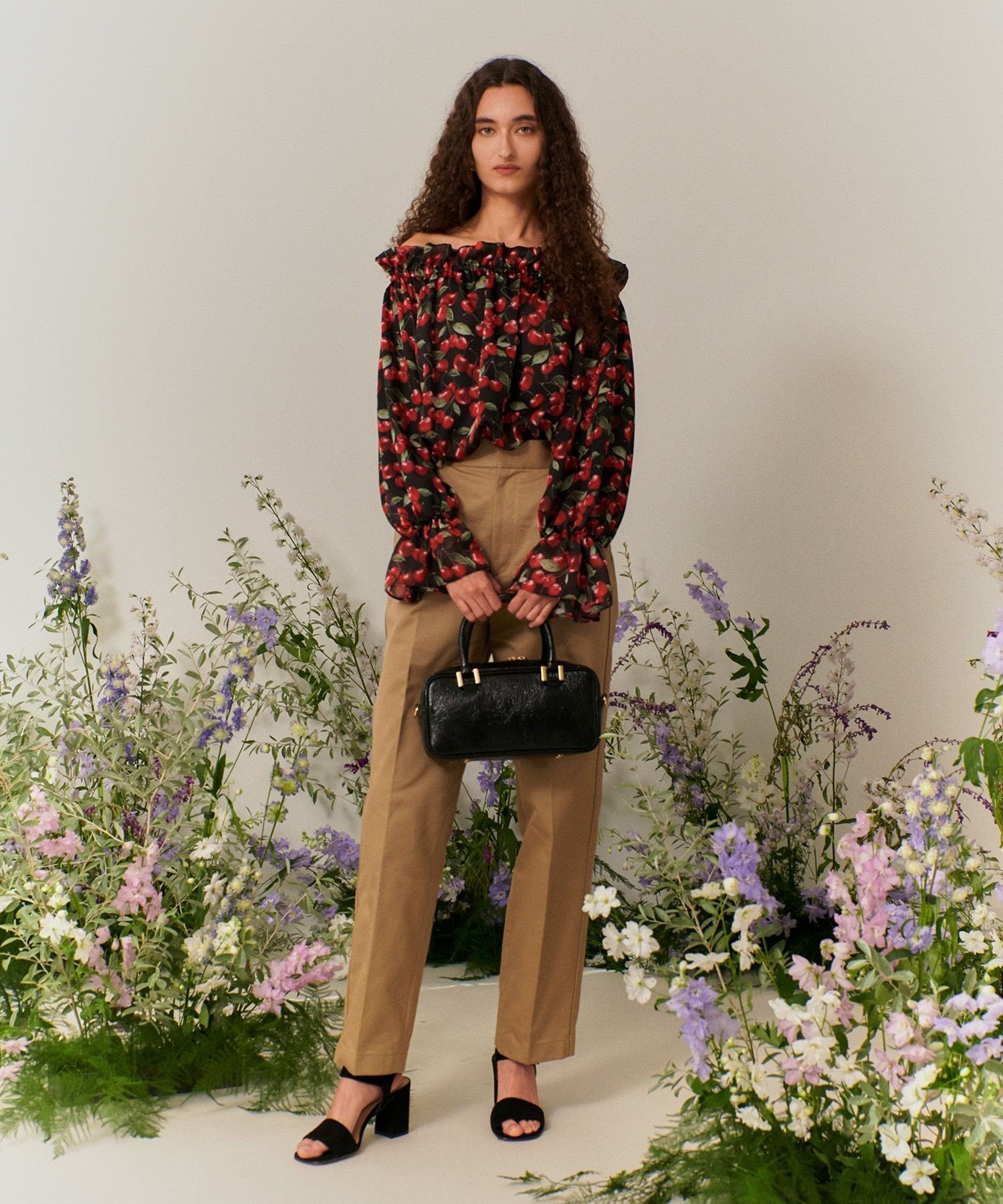 LOULOU WILLOUGHBY 【LOULOU WILLOUGHBY】タックチノパンツ アルアバイル パンツ チノパンツ カーキグリーン ベージュ