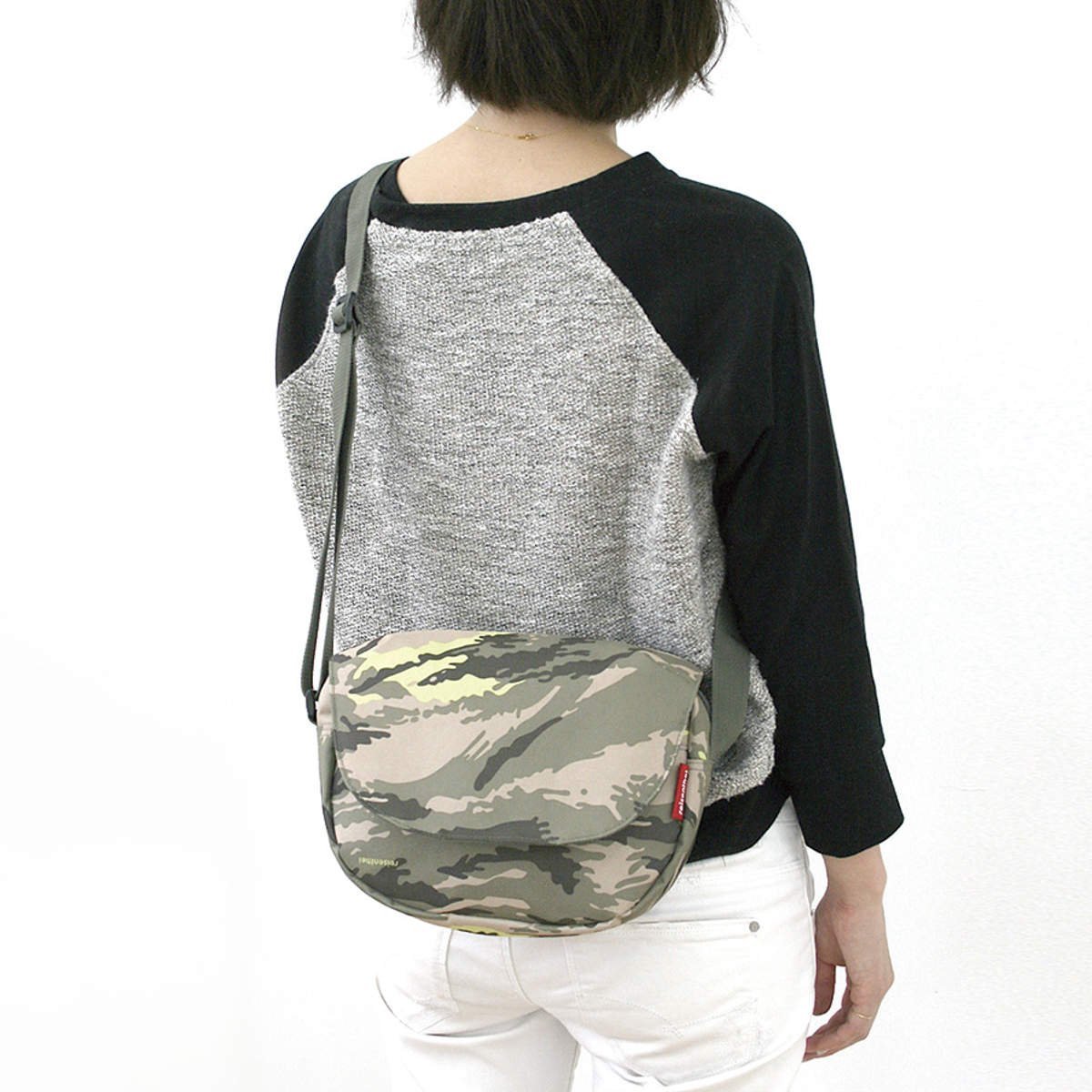 reisenthel reisenthel ショルダーバッグ FUNBAG CAMOUFLAGE シゼム バッグ ショルダーバッグ