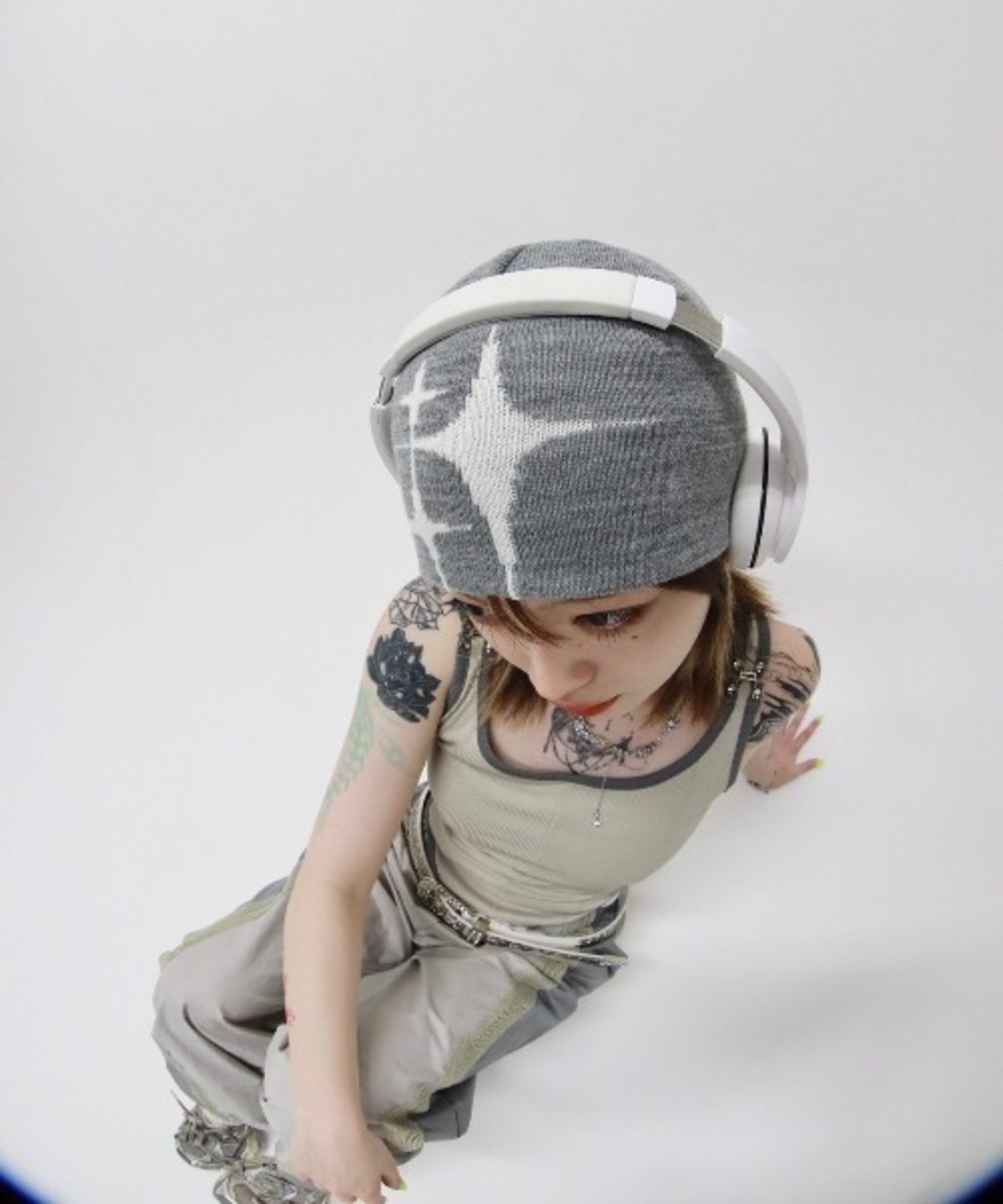 XU 【XU】design beanie 2 デザイン ビーニー ニット帽 ネバーマインドザエックスユー/チカシツプラス 帽子 ニット帽・ビーニー ブラック グレー ホワイト【送料無料】