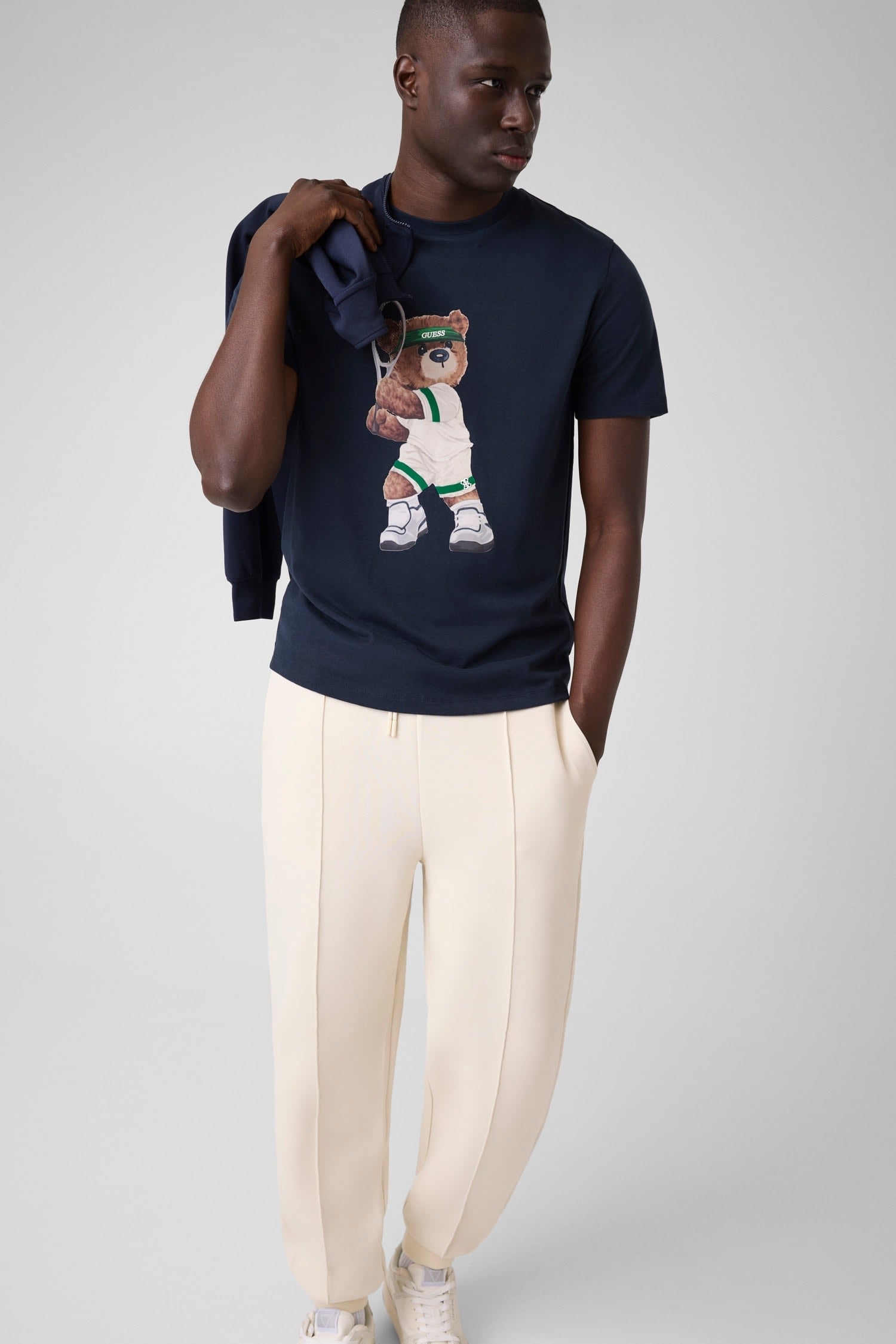 GUESS/(M)BERRY Tee ゲス トップス カットソー・Tシャツ ホワイト ネイビー