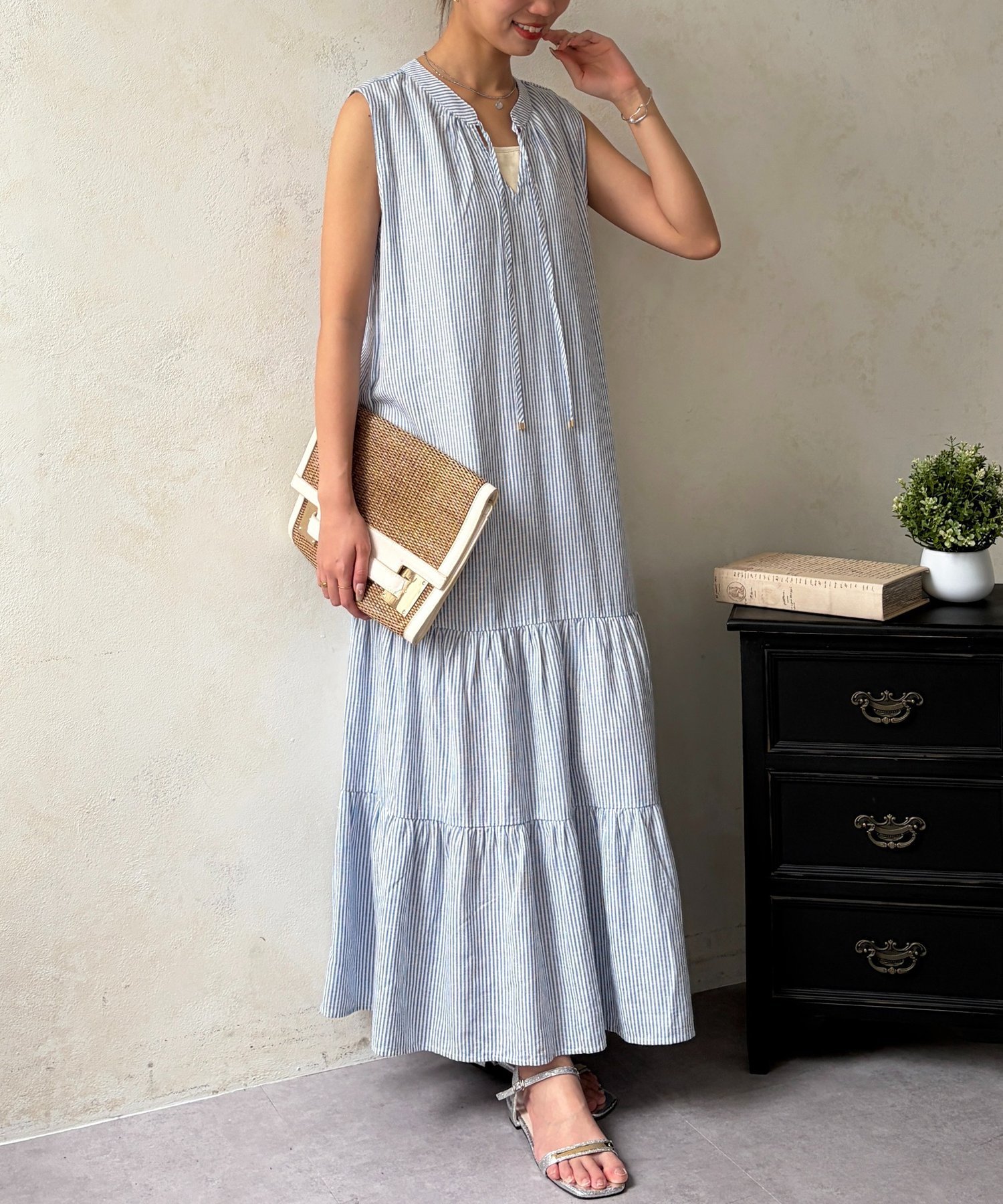 【SALE／62%OFF】Chez toi リネンスキッパーティアードワンピース シェトワ ワンピース・ドレス その他のワンピース・ドレス ホワイト オレンジ ブラック