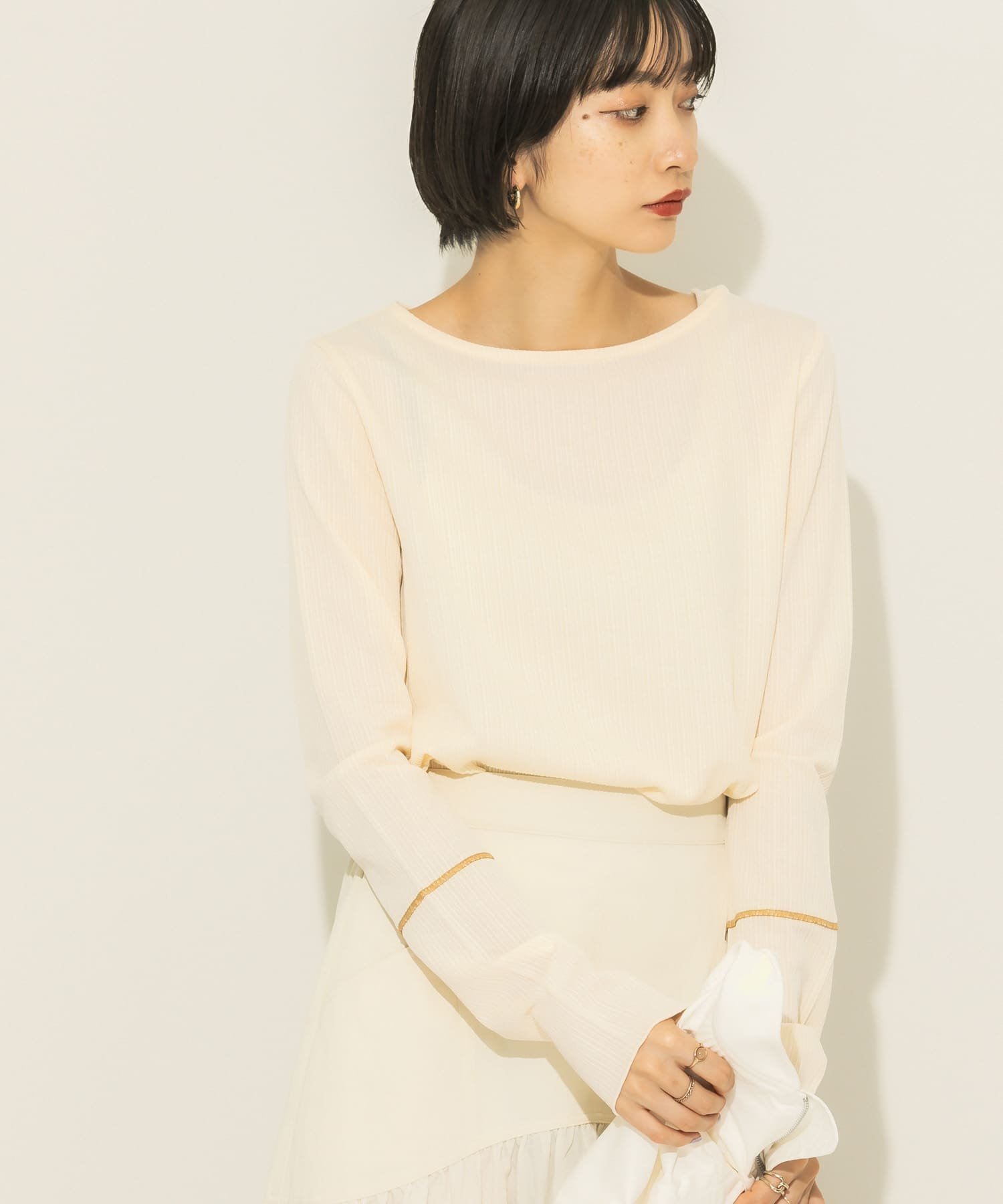 【SALE／50%OFF】KBF ボートネックリブプルオーバー ケービーエフ トップス カットソー・Tシャツ ホワイト ベージュ グリーンのサムネイル