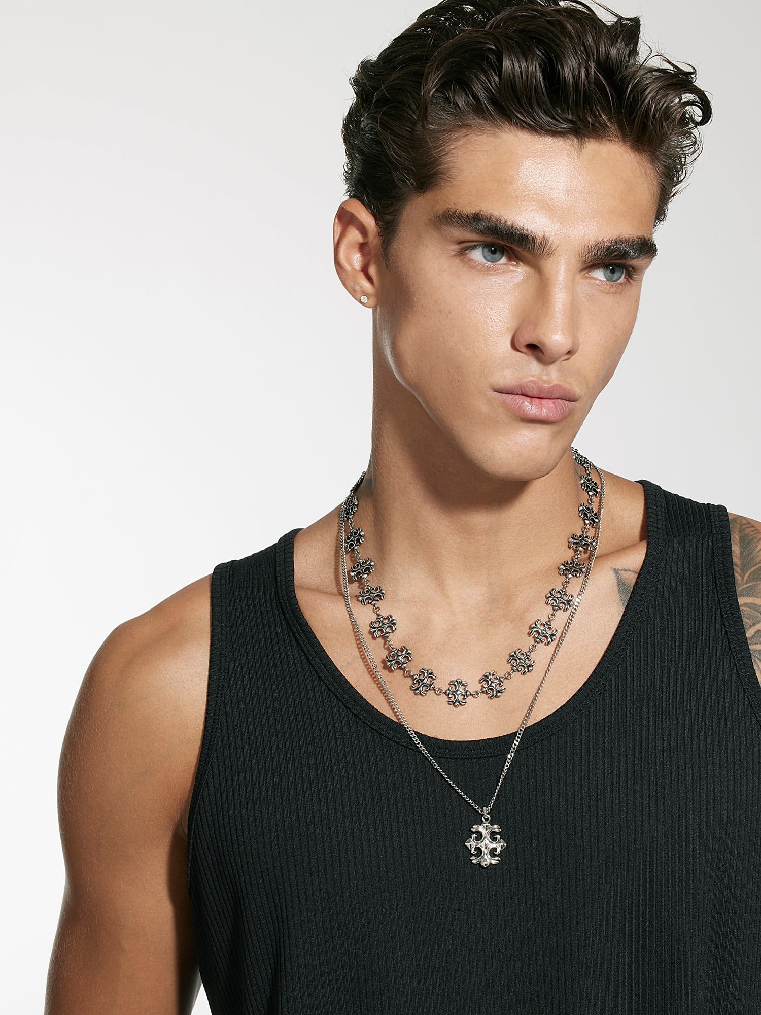 【SALE／30%OFF】GUESS GUESS/(W)REBEL 4G Charm Necklace ネックレス アクセサリー ゲス アクセサリー・腕時計 ネックレス シルバー【送料無料】
