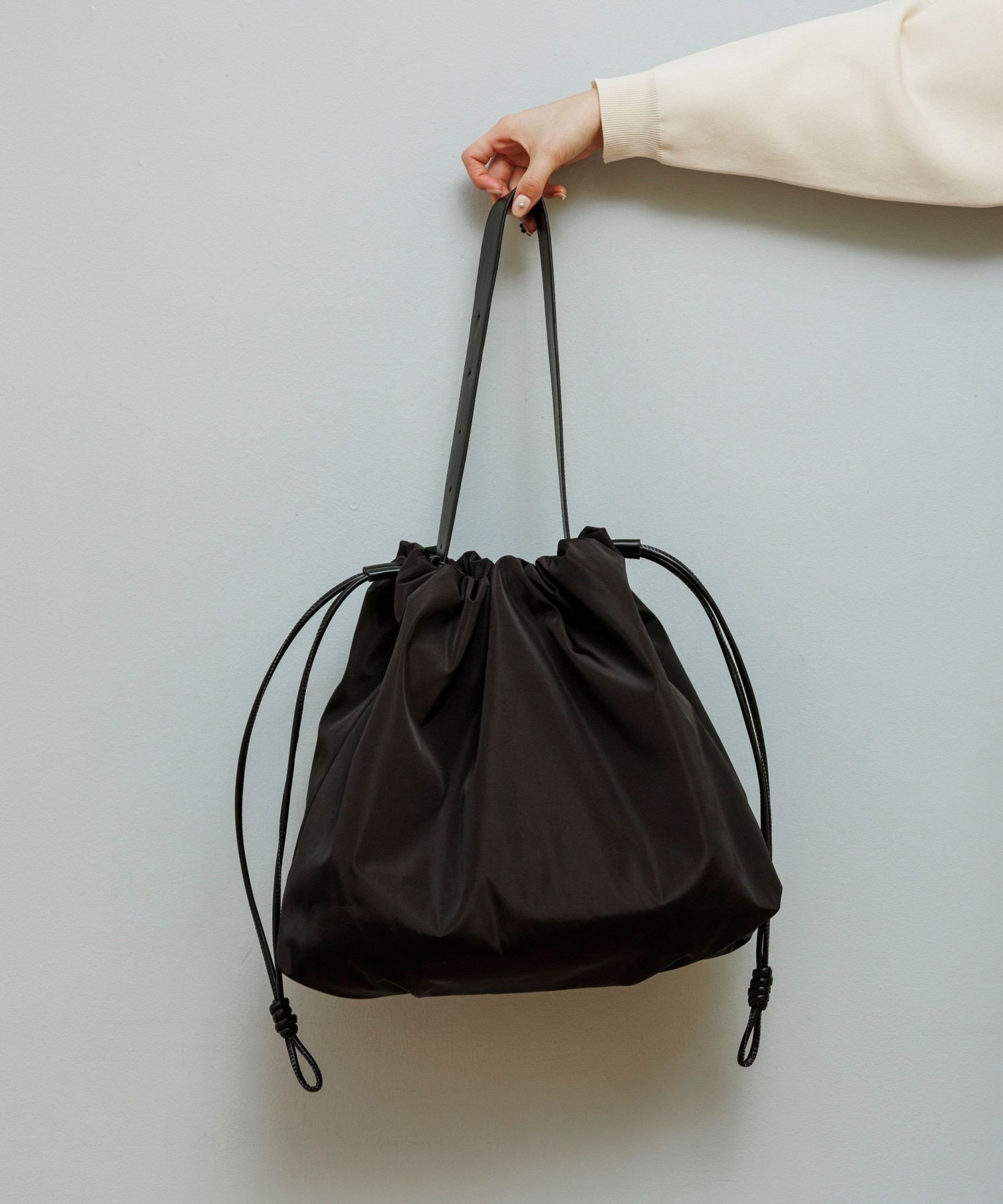 ADAM ET ROPE' FEMME 軽量巾着ワンショルダーバッグ アダムエロペ バッグ トートバッグ ブラック ブラウン【送料無料】