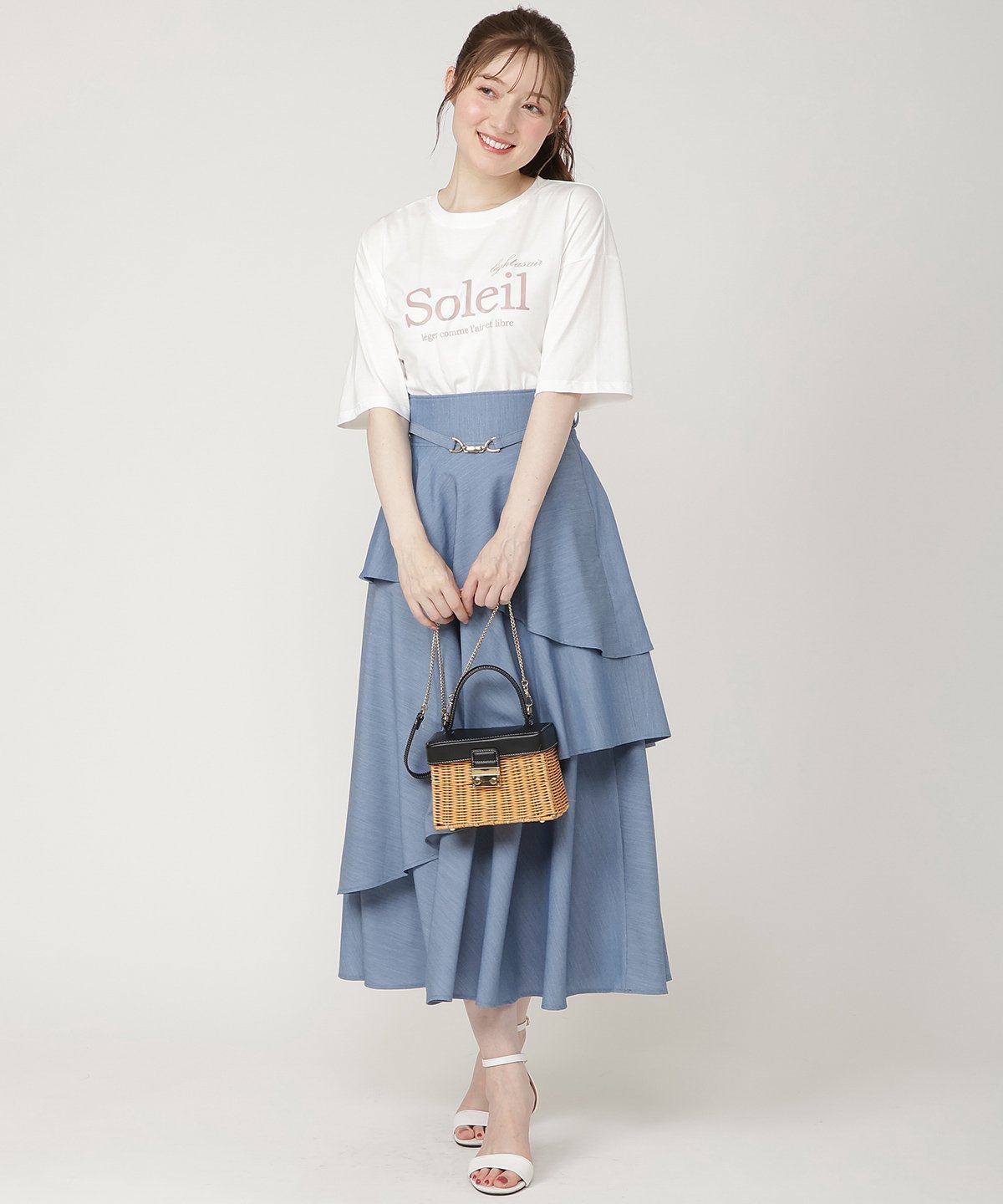 SWINGLE 【6/5発売】オーバーサイズコットンロゴTシャツ スウィングル トップス カットソー・Tシャツ ホワイト ブラック