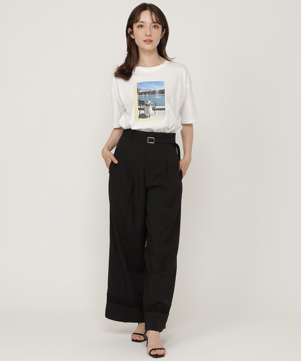 SWINGLE 【6/5発売】オーバーサイズコットンフォトTシャツ スウィングル トップス カットソー・Tシャツ ホワイト ブラック