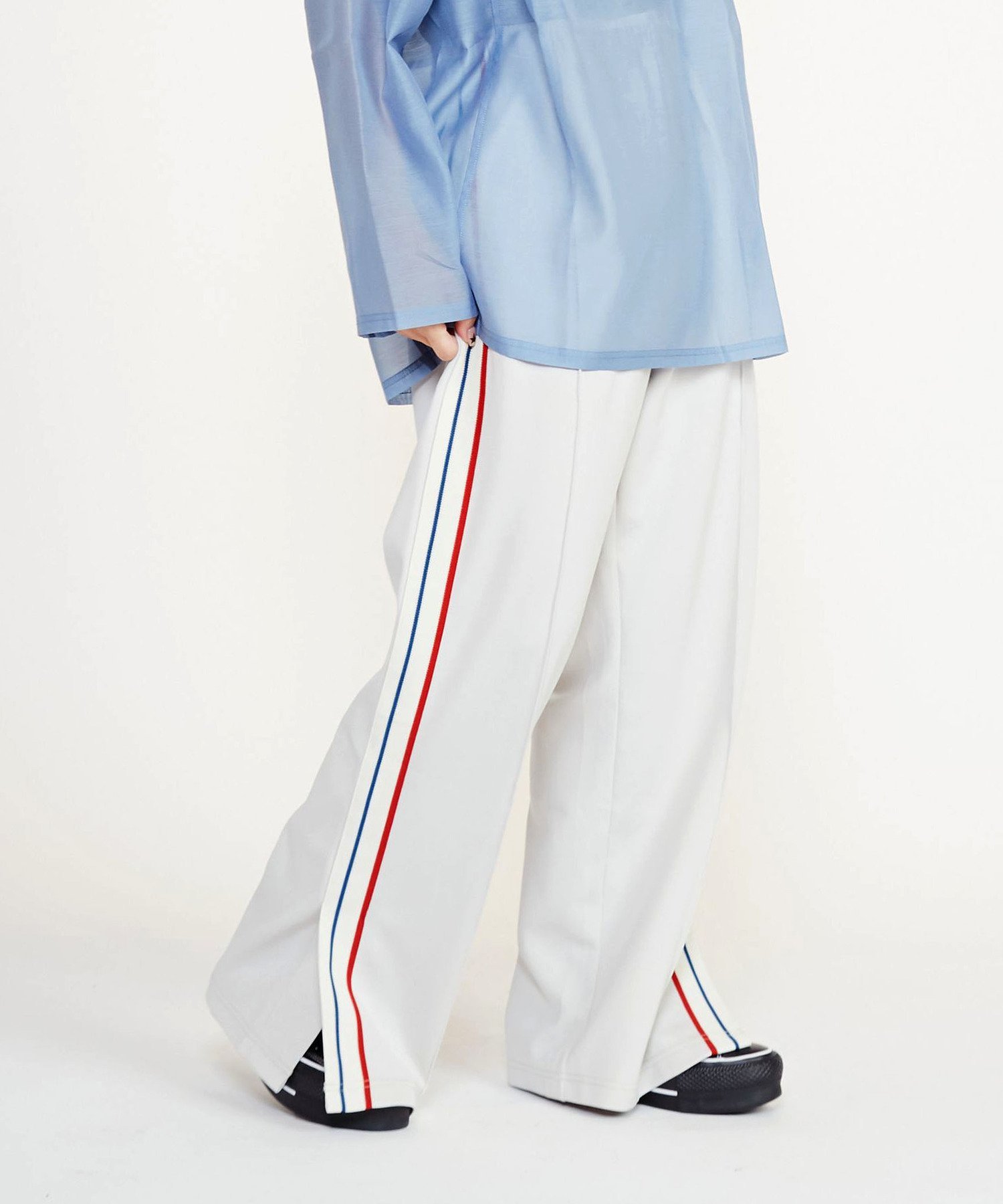 CONVERSE TOKYO SIDE LINE LOOSE TRACK PANTS コンバーストウキョウ パンツ その他のパンツ グレー ベージュ グリーン ブラック【送料無料】