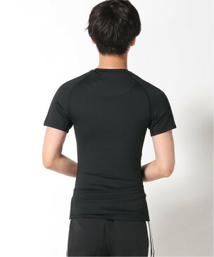 adidas Sports Performance テックフィット スリーストライプス トレーニング半袖Tシャツ / トレーニングウェア / アディダス(メンズ) アディダス カットソー Tシャツ ブラック【送料無料】