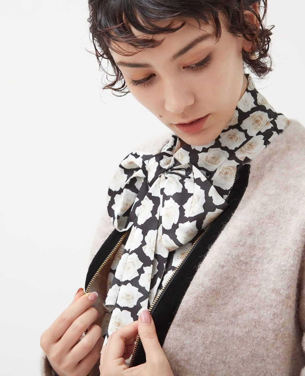 TIARA ジップアップニットジャケット ティアラ ジャケット・アウター ノーカラージャケット ベージュ ブラック【送料無料】のサムネイル