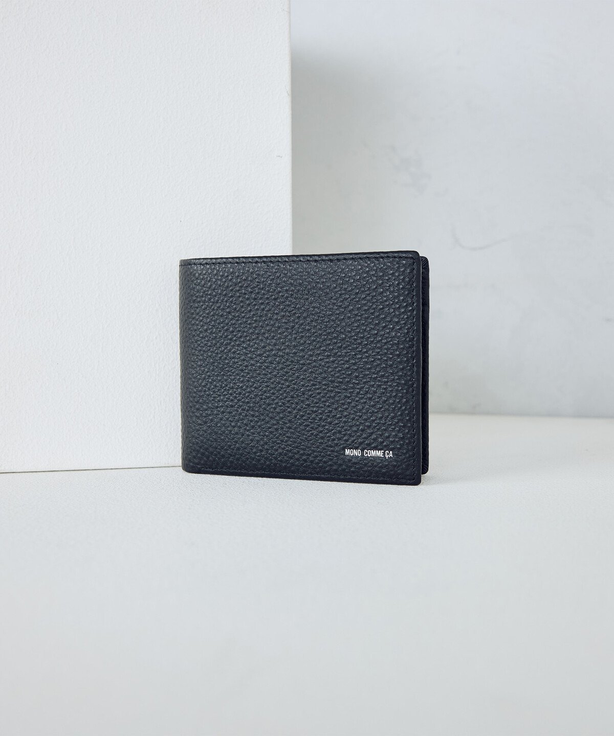 MONO COMME CA オールレザー 2つ折り財布 コムサイズム 財布・ポーチ・ケース その他の財布・ポーチ・ケース ブラック【送料無料】