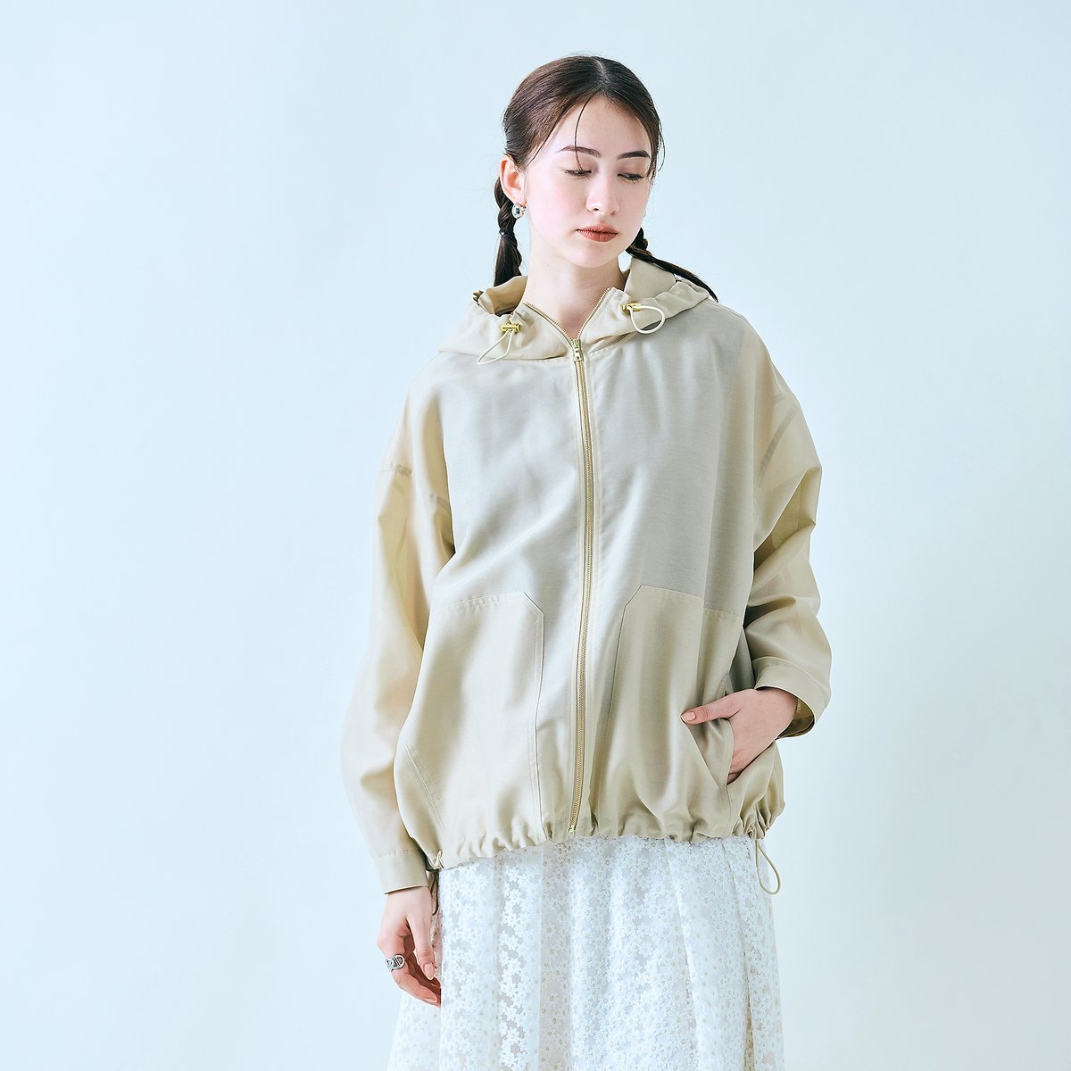 Audie a Muses シアージップアップブルゾン ローズティアラ ジャケット・アウター ブルゾン・ジャンパー ブラック ベージュ【送料無料】